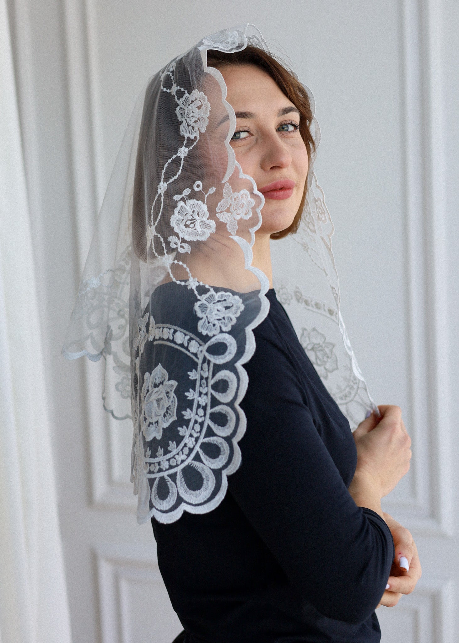 SHORT WHITE VEIL - MariaVeils