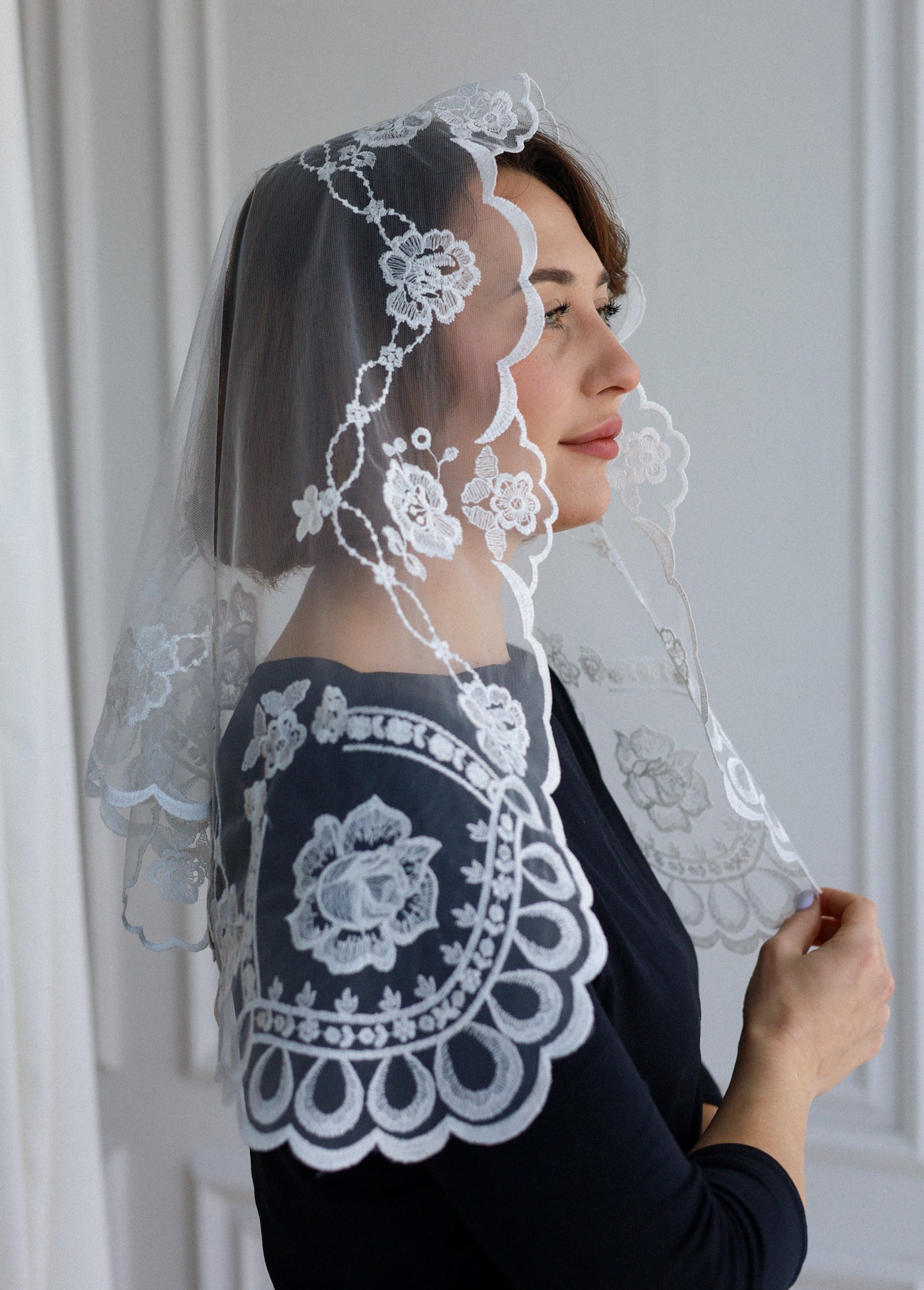SHORT WHITE VEIL - MariaVeils
