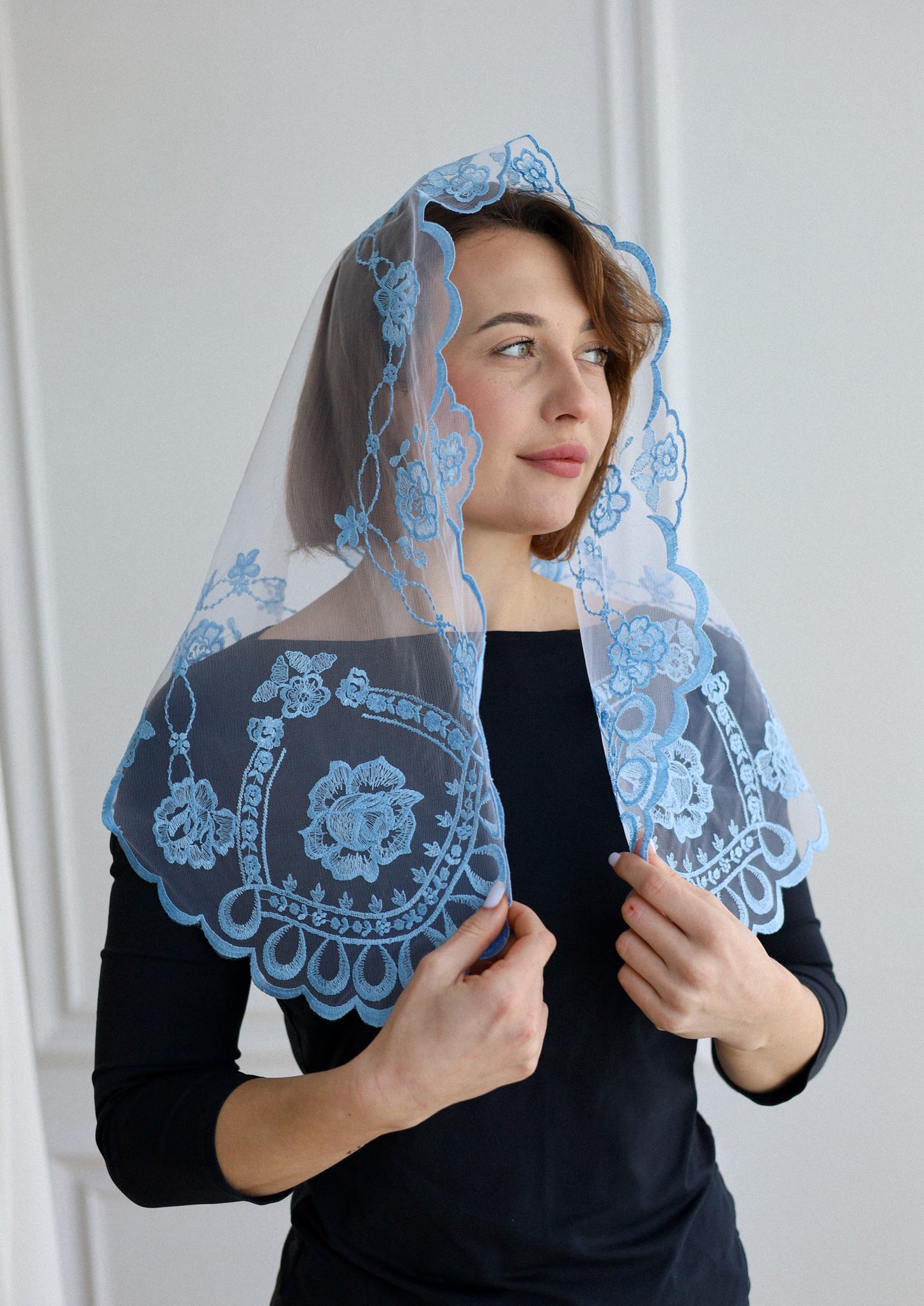 SHORT SKY BLUE VEIL - MariaVeils