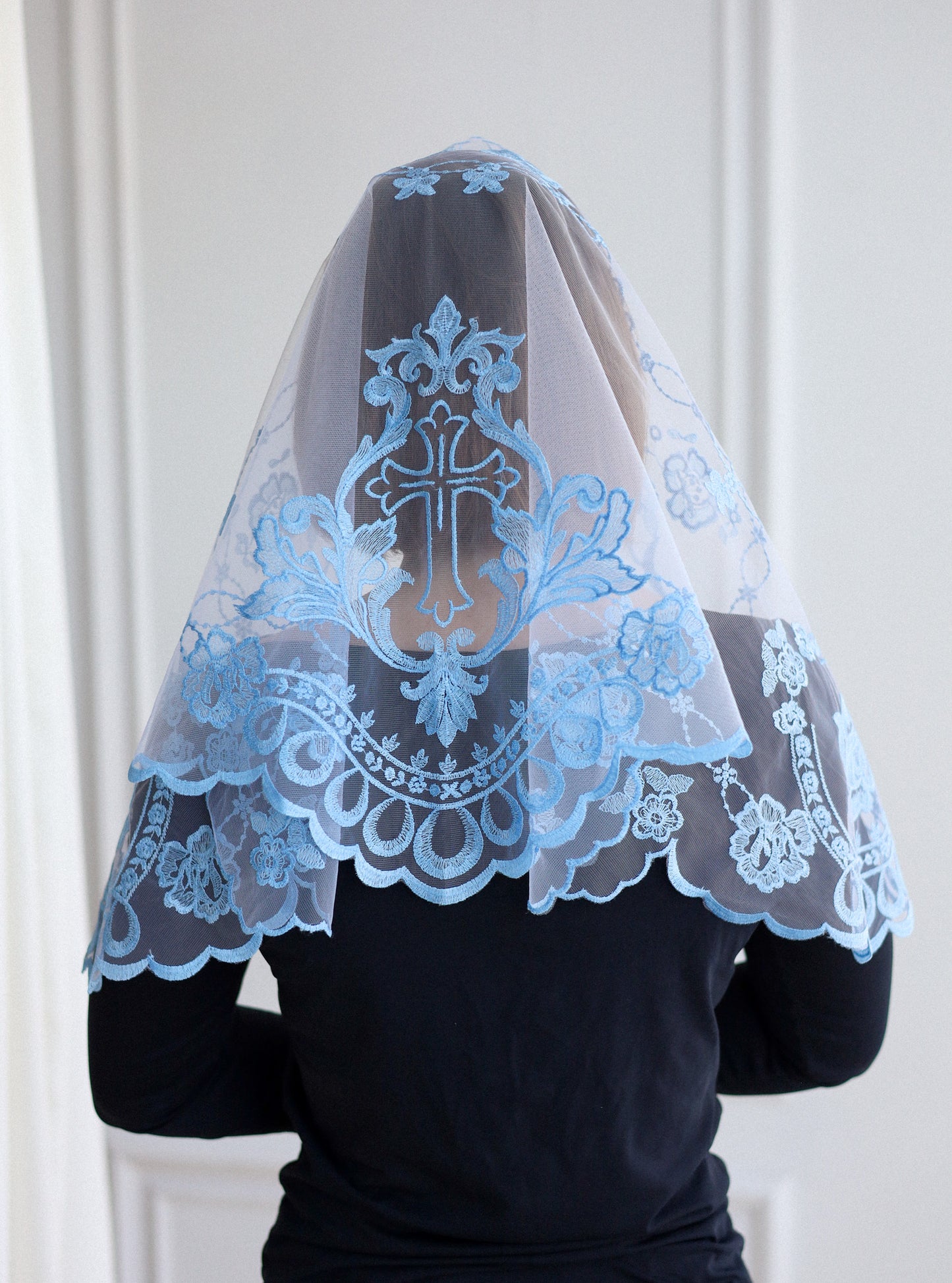 SHORT SKY BLUE VEIL - MariaVeils