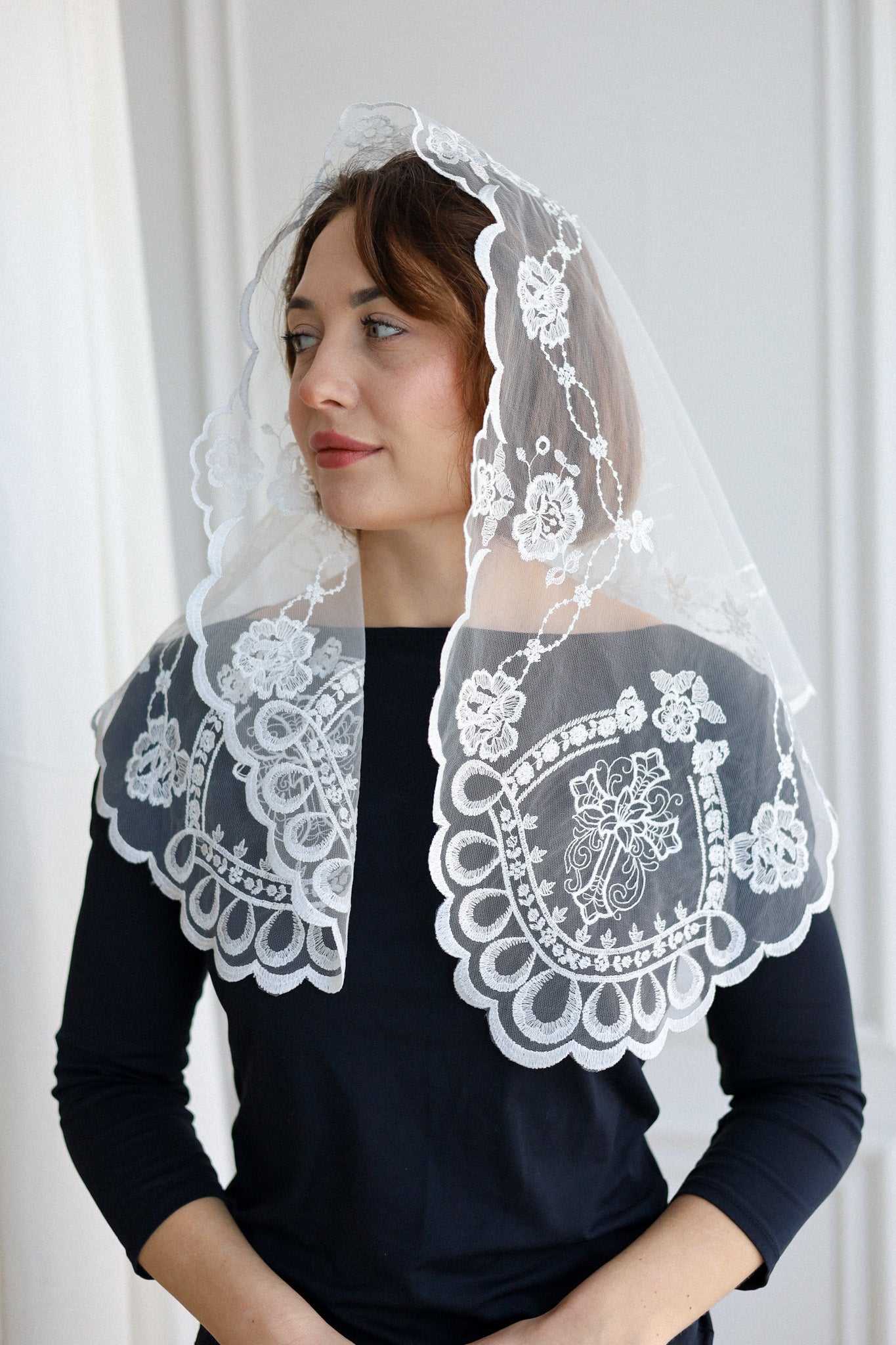 SHORT WHITE VEIL - MariaVeils