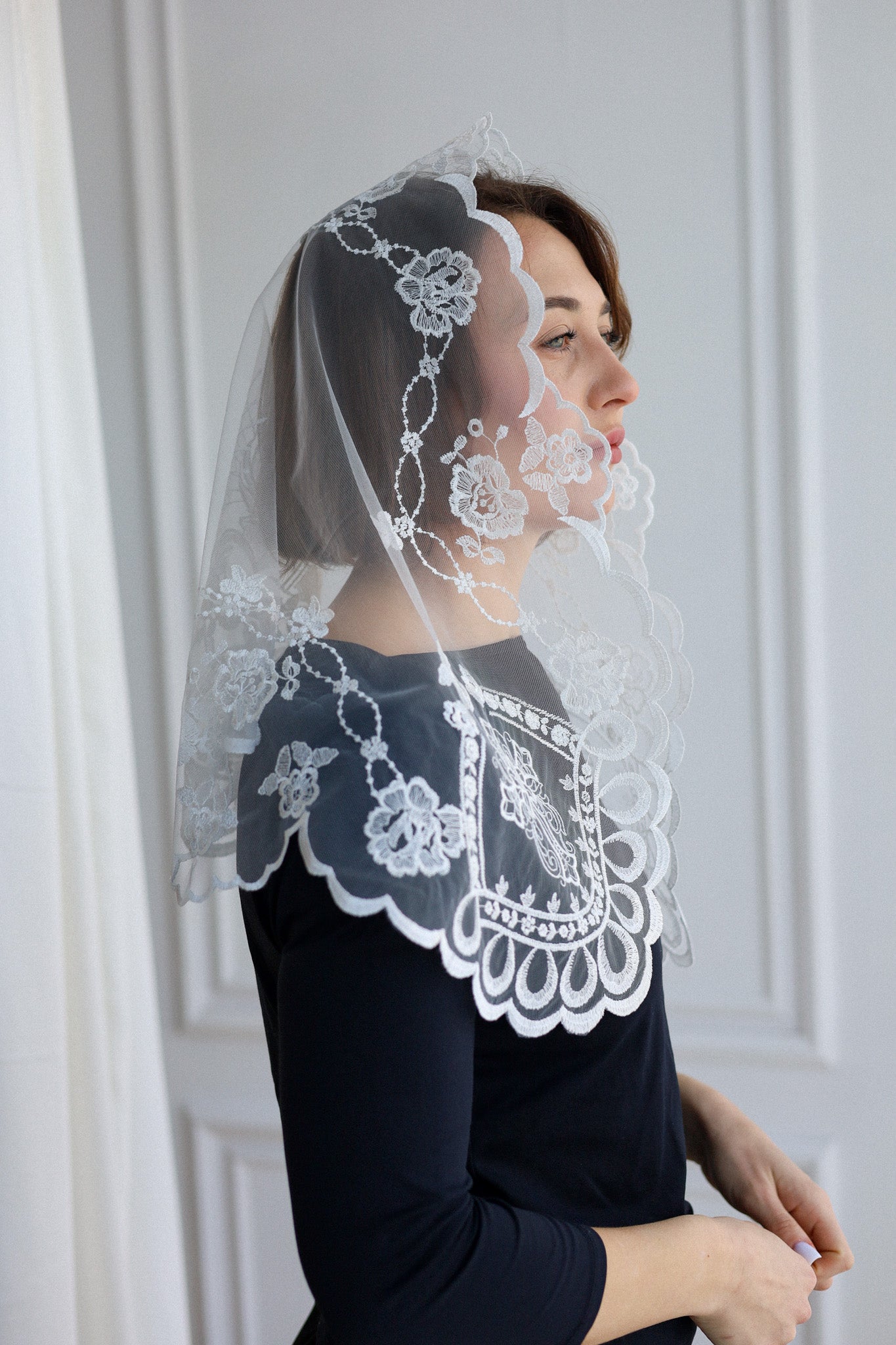 SHORT WHITE VEIL - MariaVeils