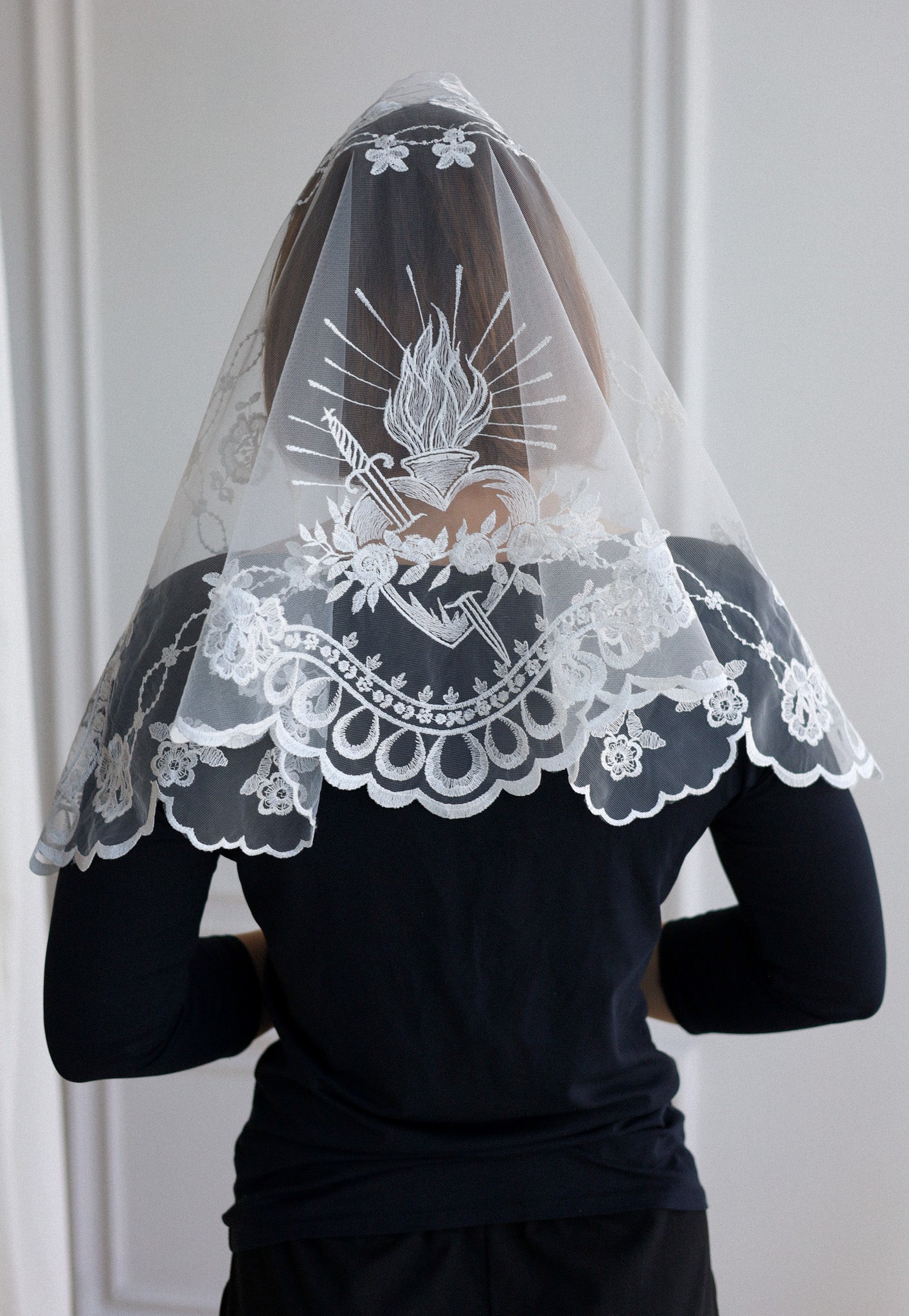 SHORT WHITE VEIL - MariaVeils