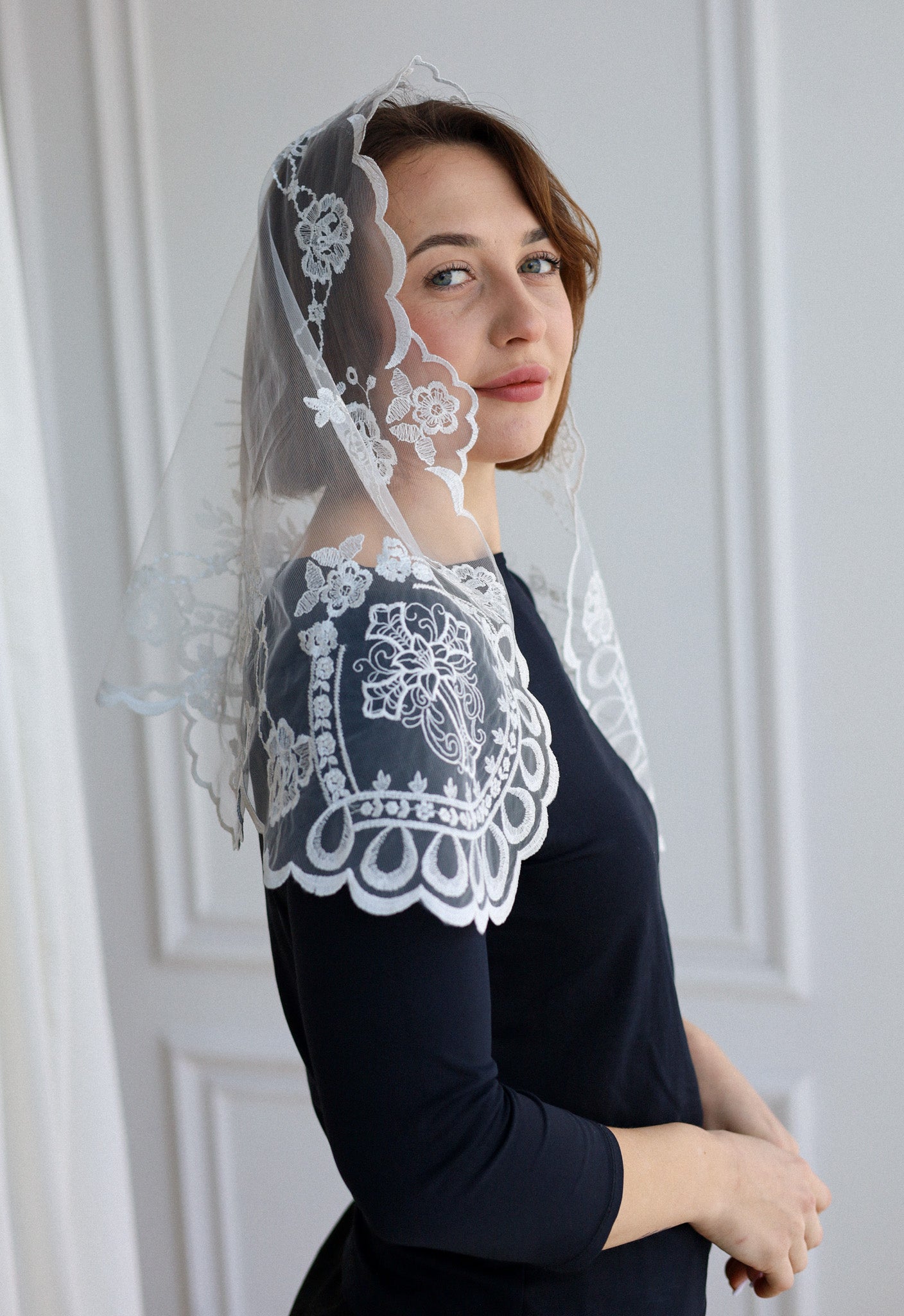 SHORT WHITE VEIL - MariaVeils