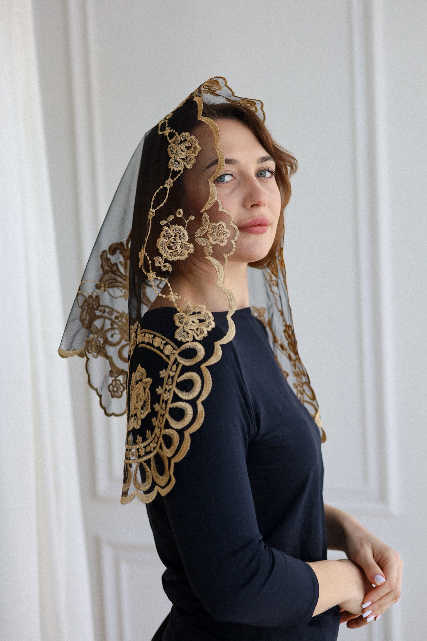 SHORT GOLD VEIL - MariaVeils