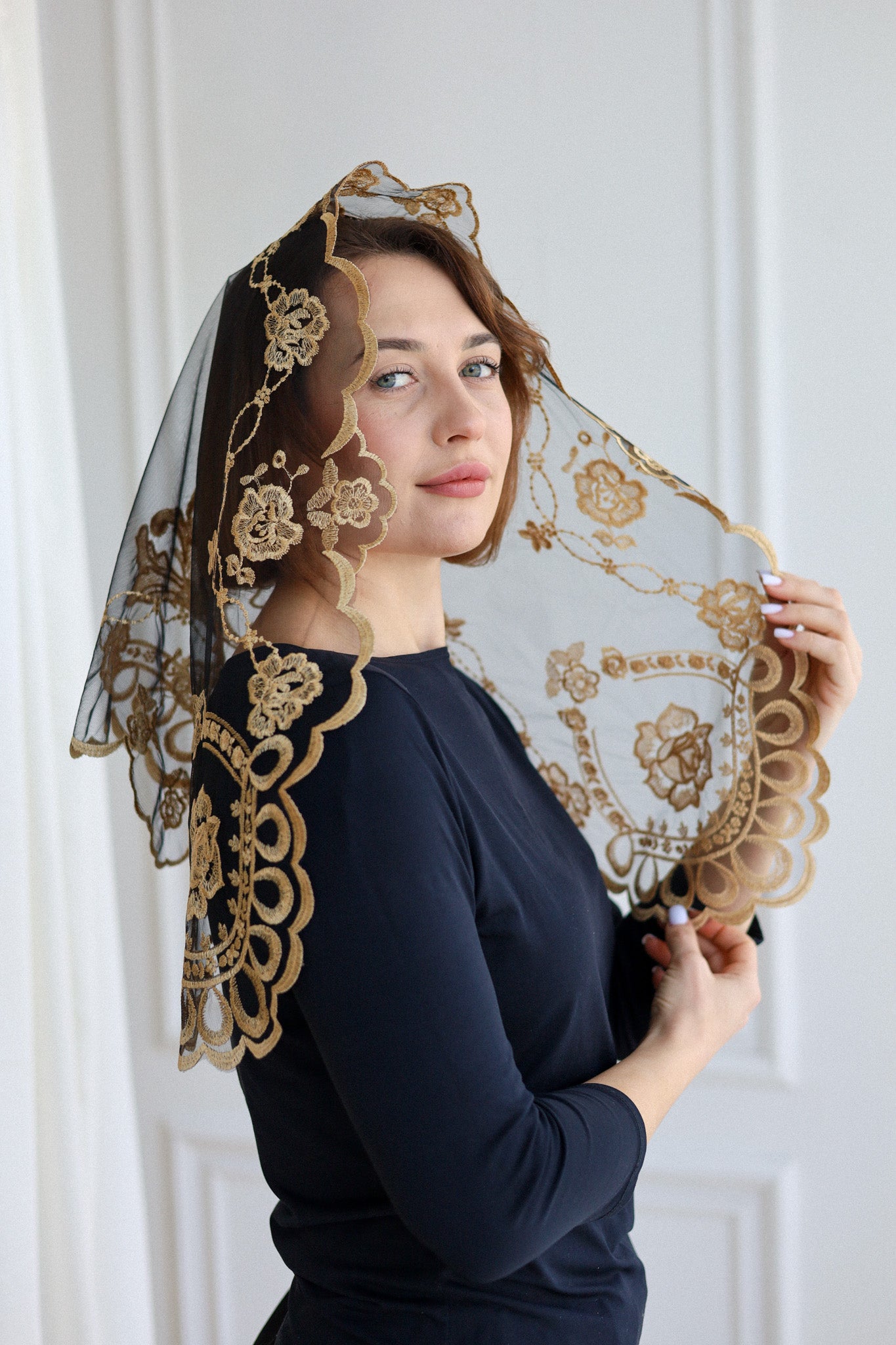 SHORT GOLD VEIL - MariaVeils