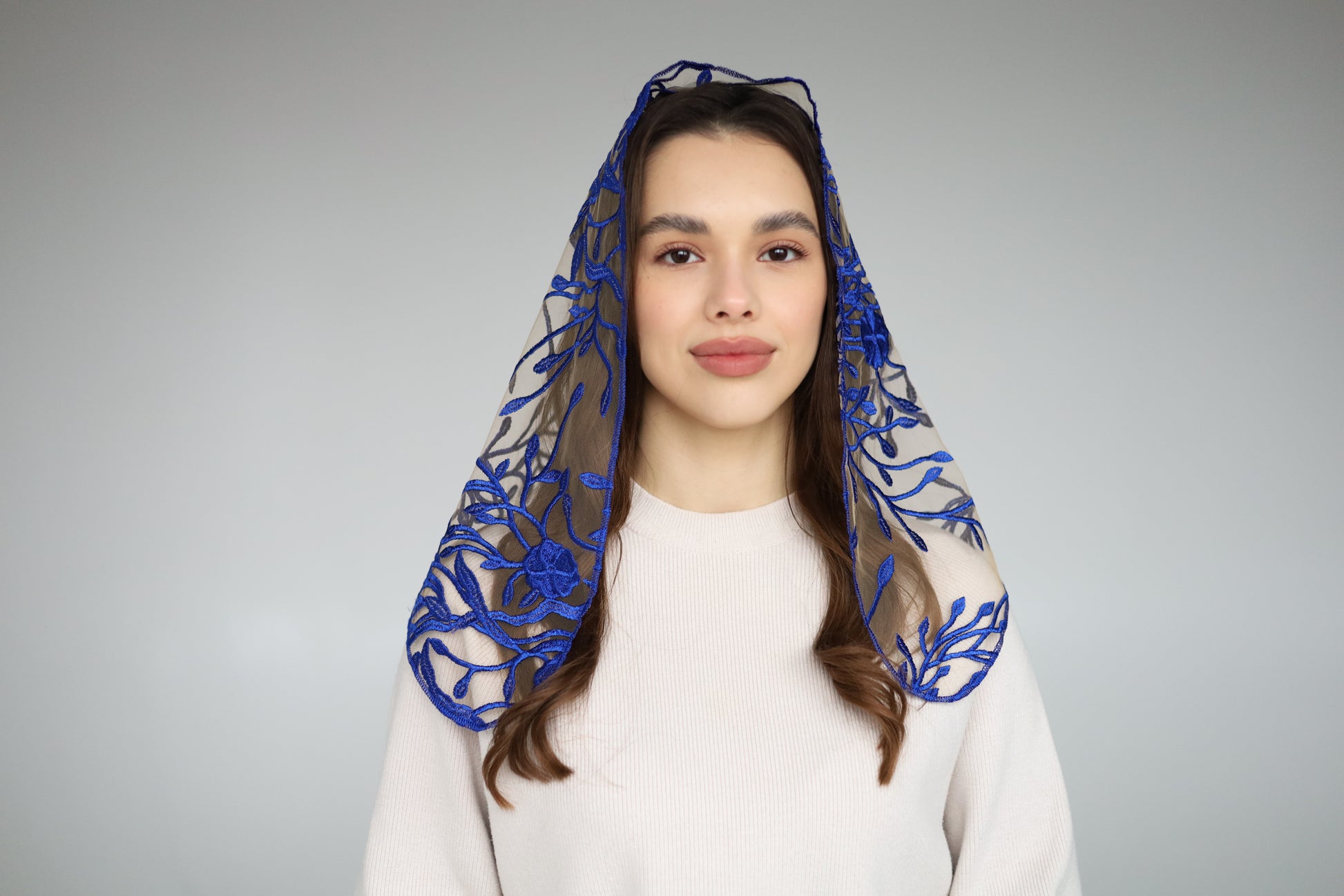 TRIANGLE BLUE & NUDE VEIL - MariaVeils