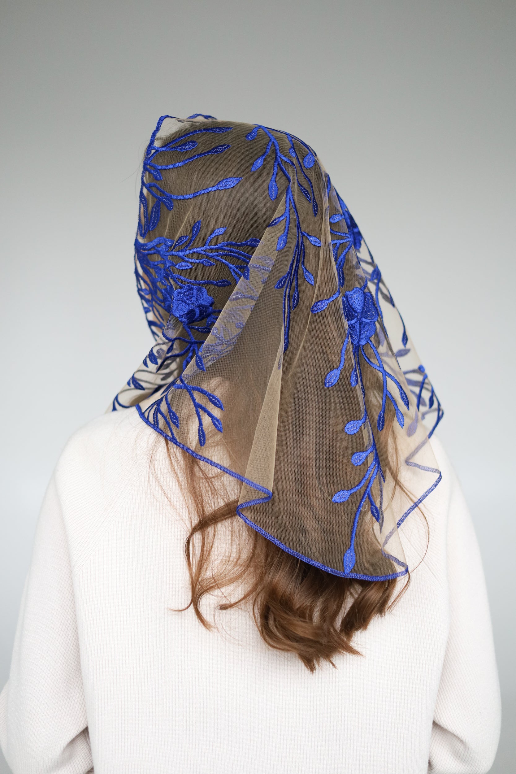 TRIANGLE BLUE & NUDE VEIL - MariaVeils