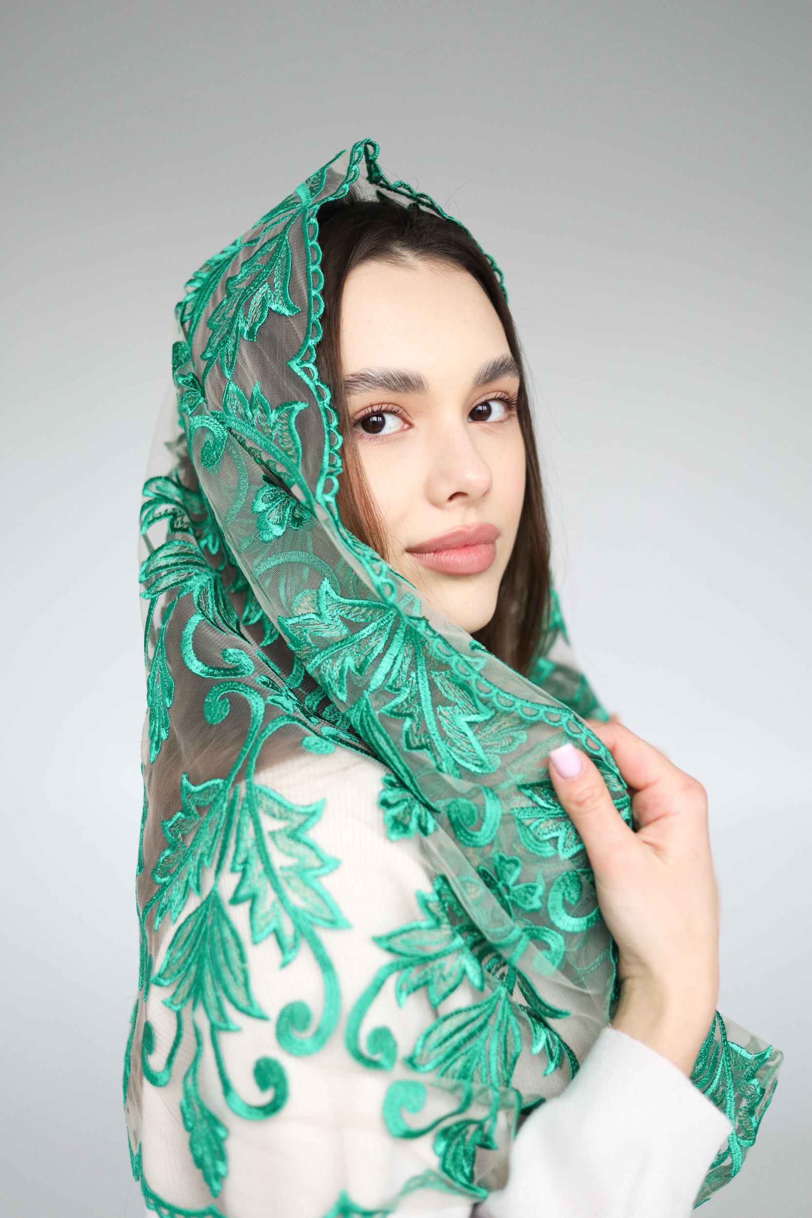 GREEN INFINITY VEIL - MariaVeils