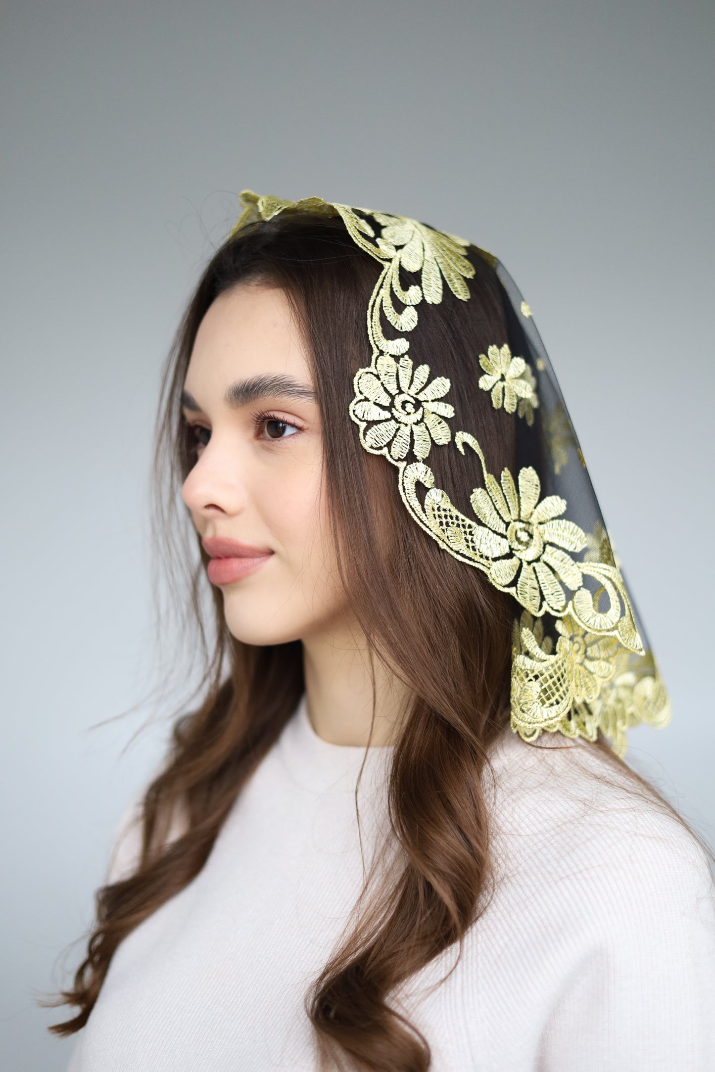 SHORT YELLOW VEIL