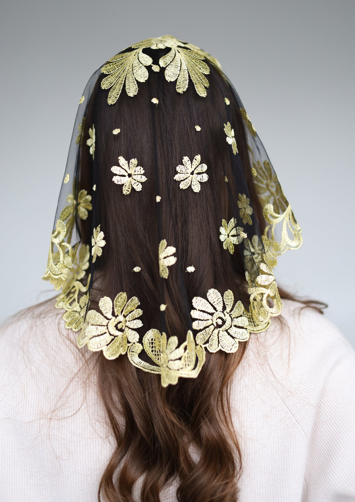 SHORT YELLOW VEIL