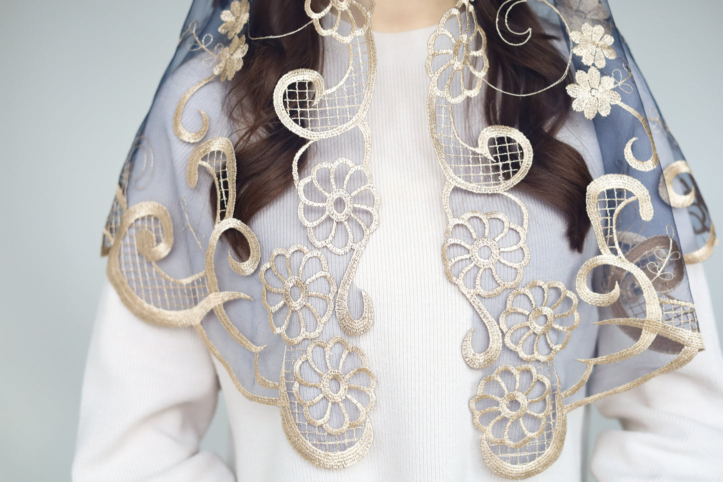 GOLD LONG FLORAL VEIL
