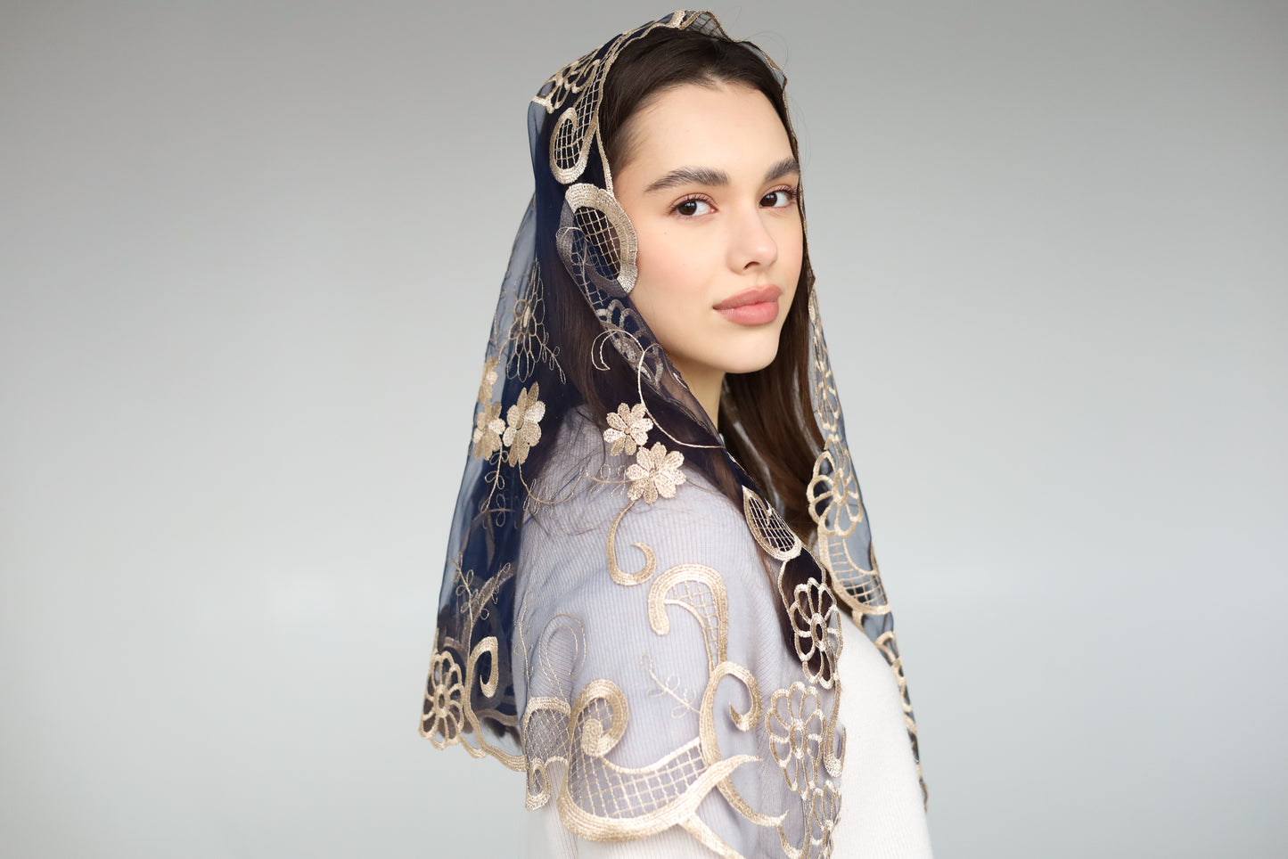 GOLD LONG FLORAL VEIL
