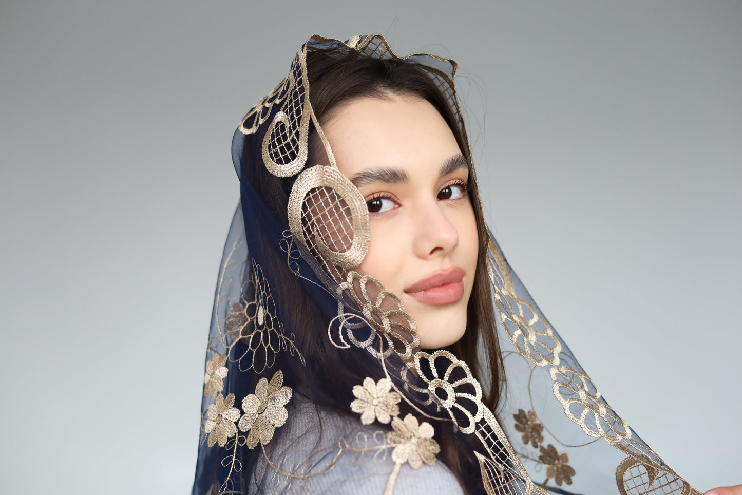 GOLD & BLUE LONG VEIL