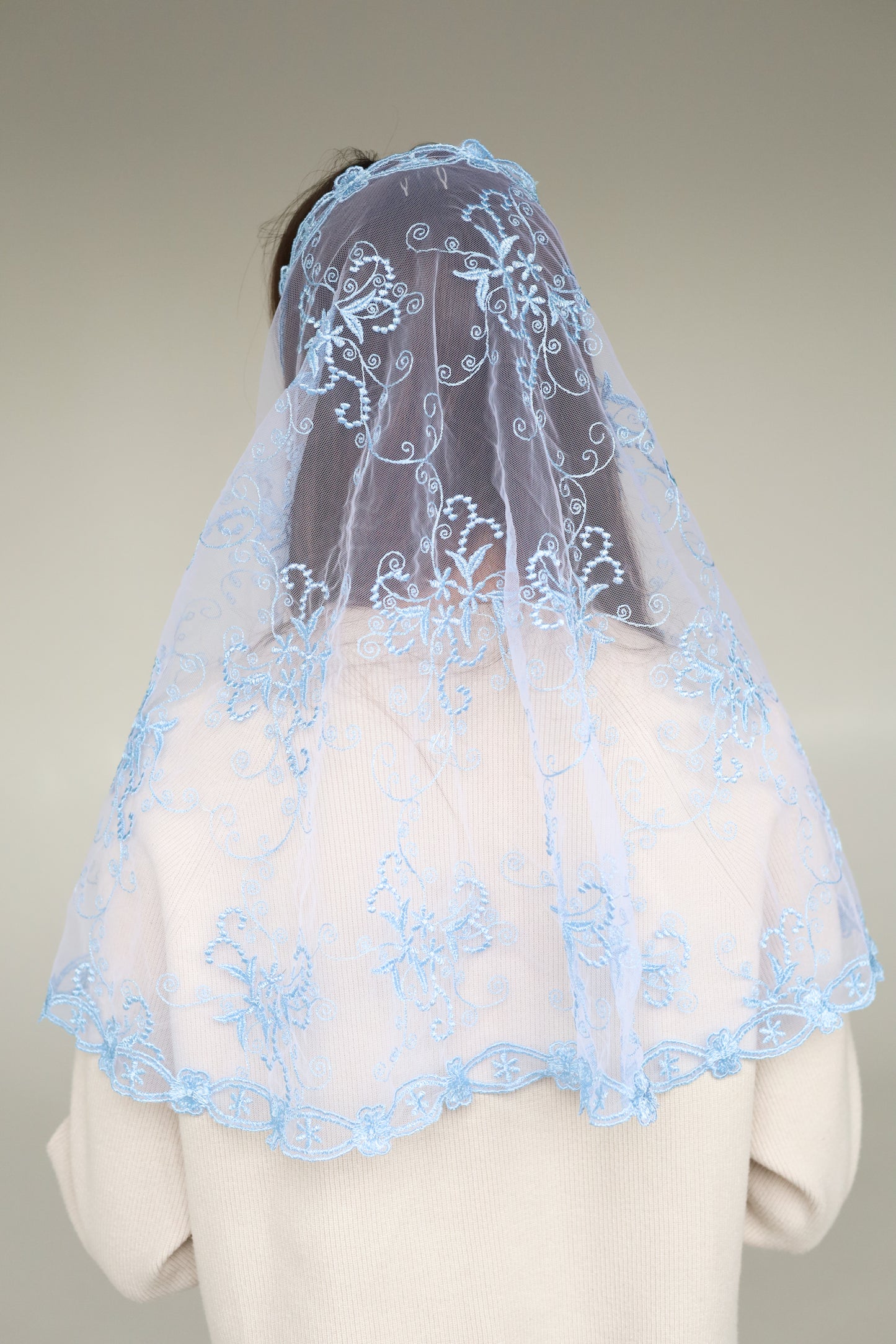 LONG LIGHT BLUE MANTILLA - MariaVeils