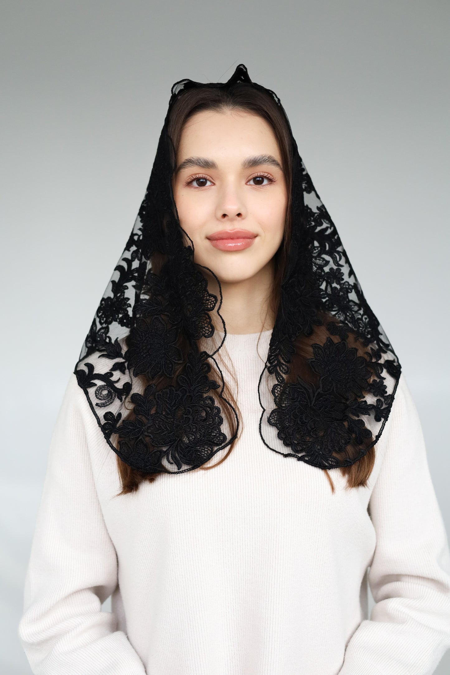 BLACK TRIANGLE VEIL