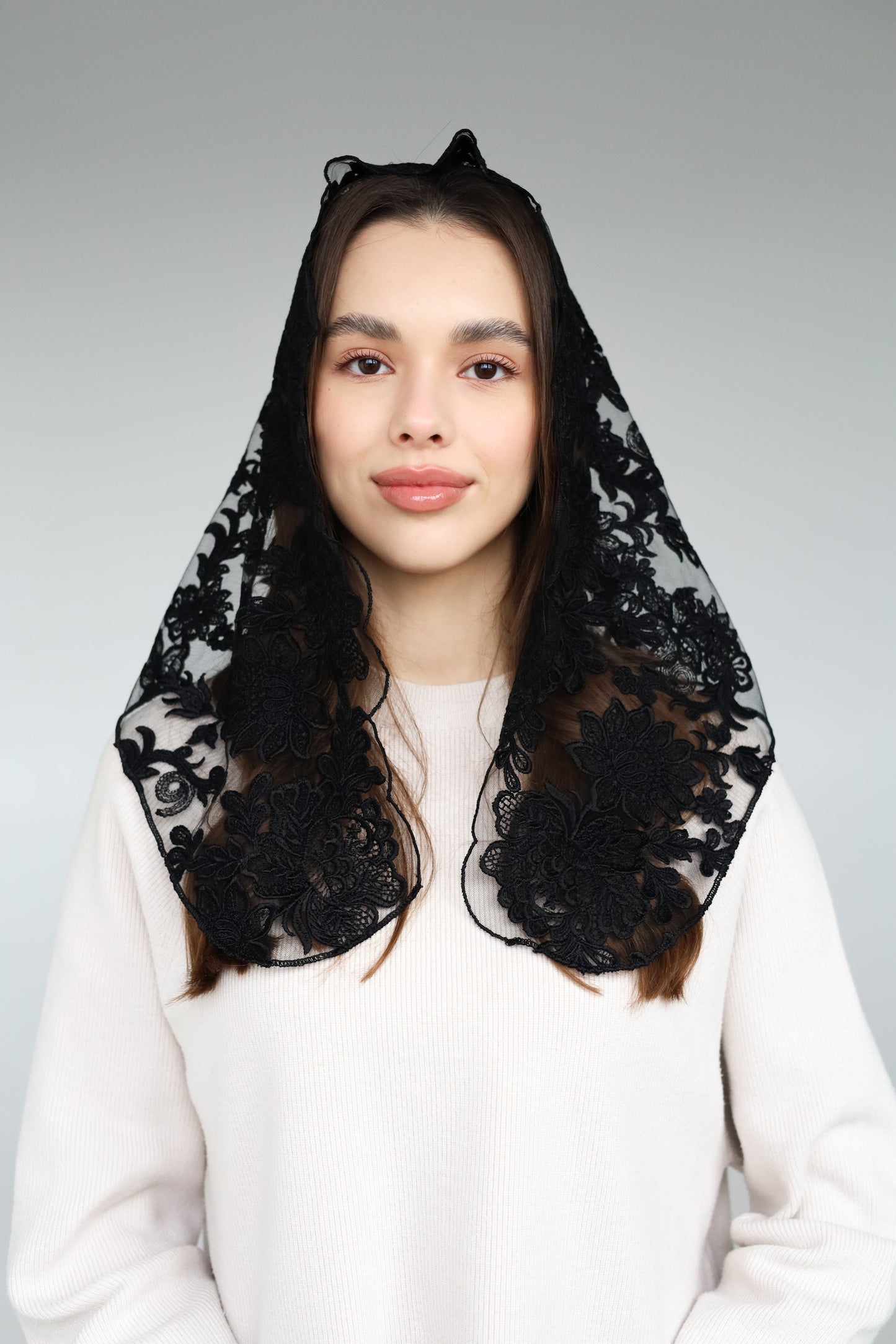 BLACK TRIANGLE VEIL