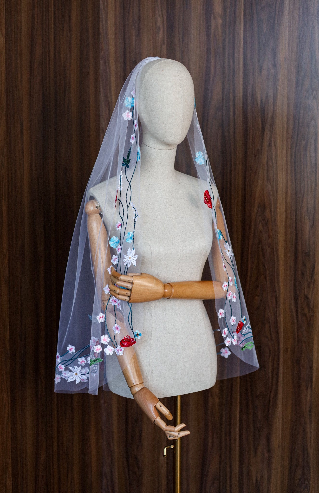 MIA WEDDING VEIL - MariaVeils