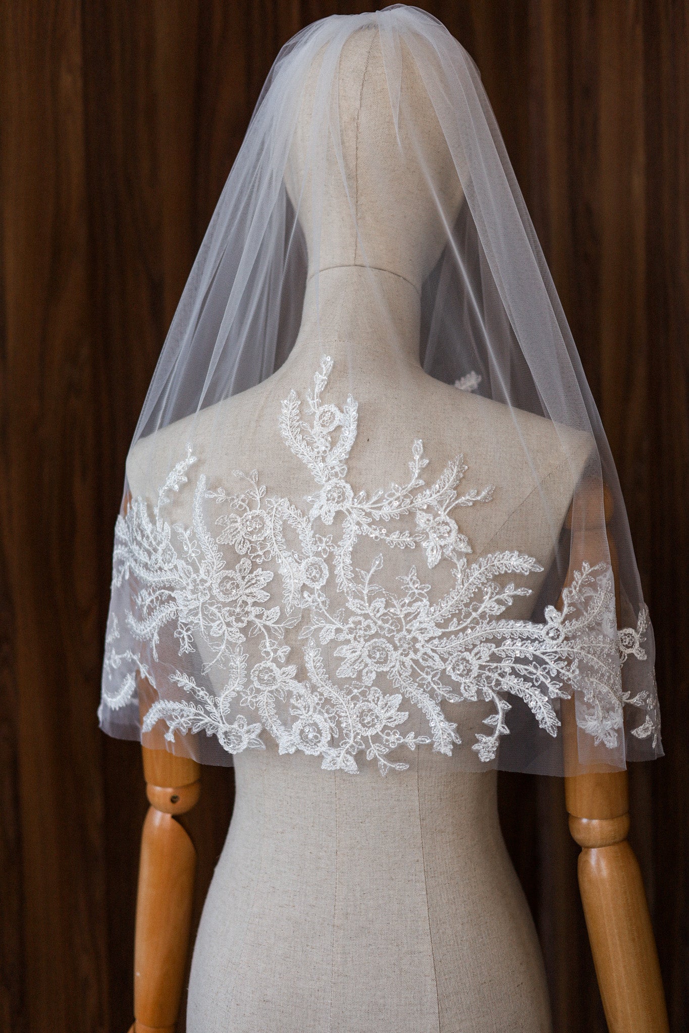 SAVANNAH WEDDING VEIL - MariaVeils