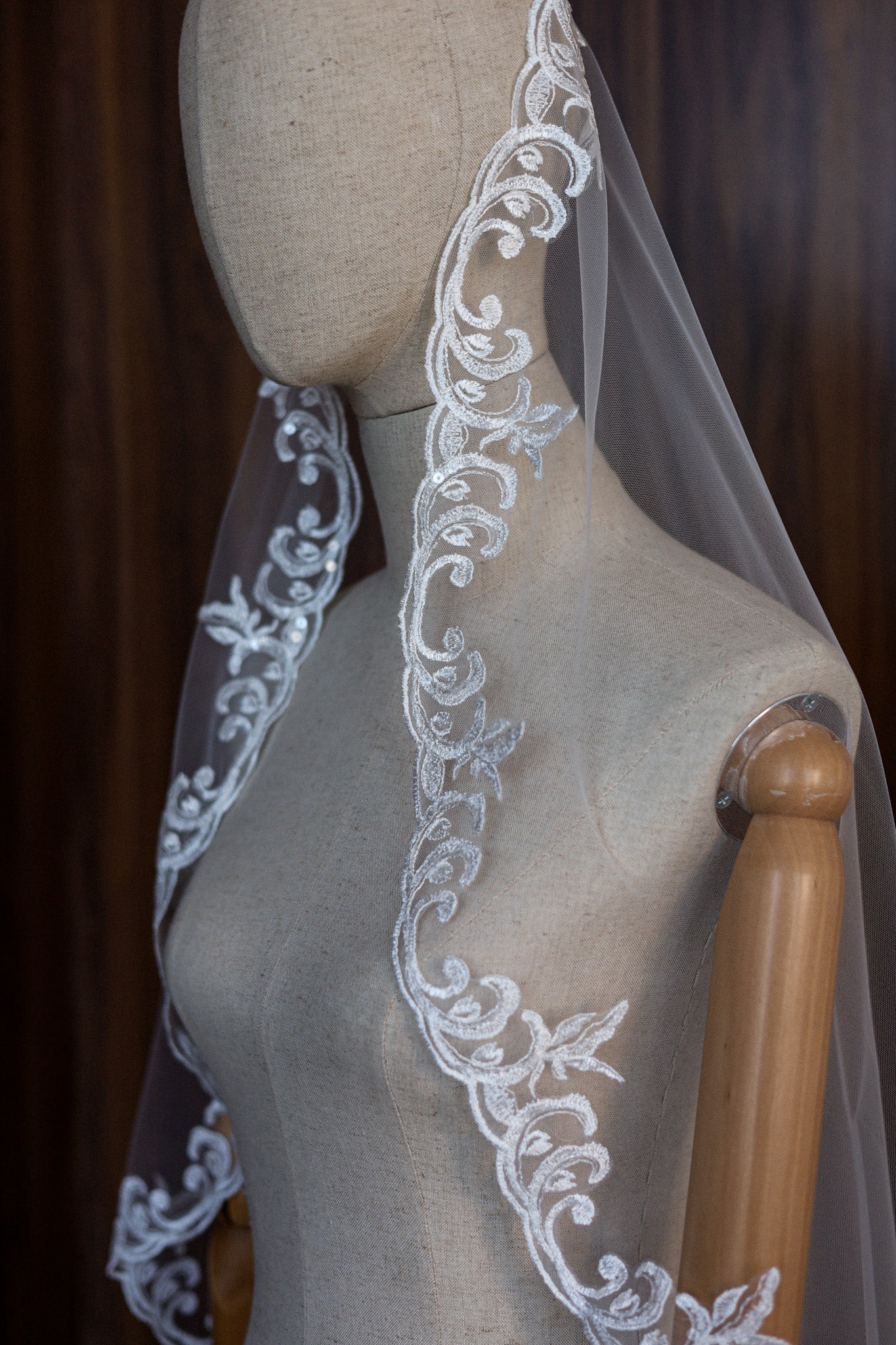 ADRIANA WEDDING VEIL - MariaVeils