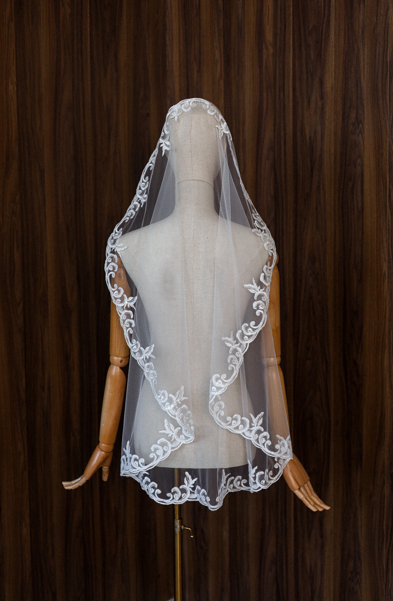 ADRIANA WEDDING VEIL - MariaVeils