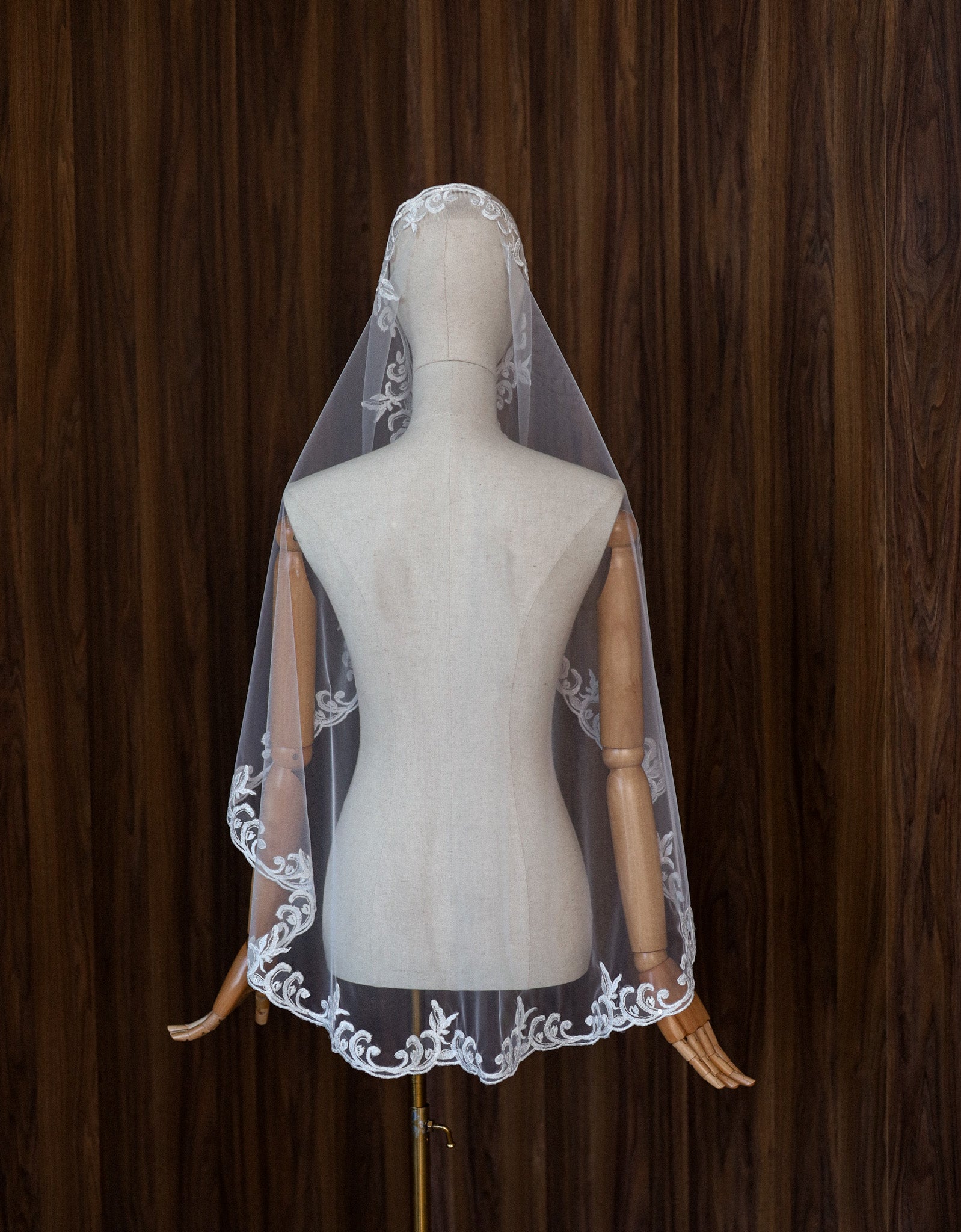 ADRIANA WEDDING VEIL - MariaVeils