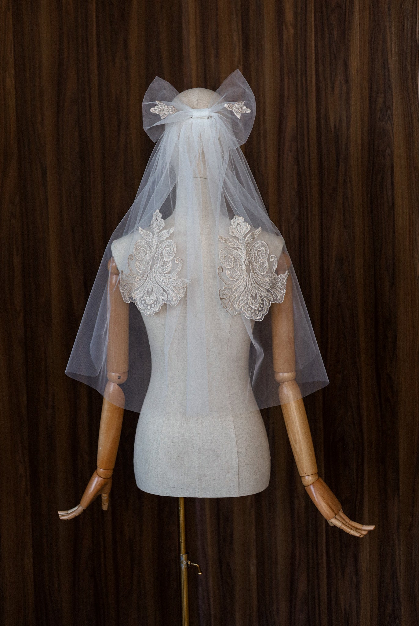 ARIANA WEDDING VEIL - MariaVeils