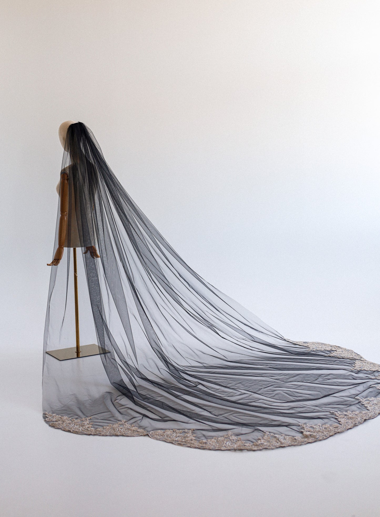 BRIELLE WEDDING VEIL - MariaVeils