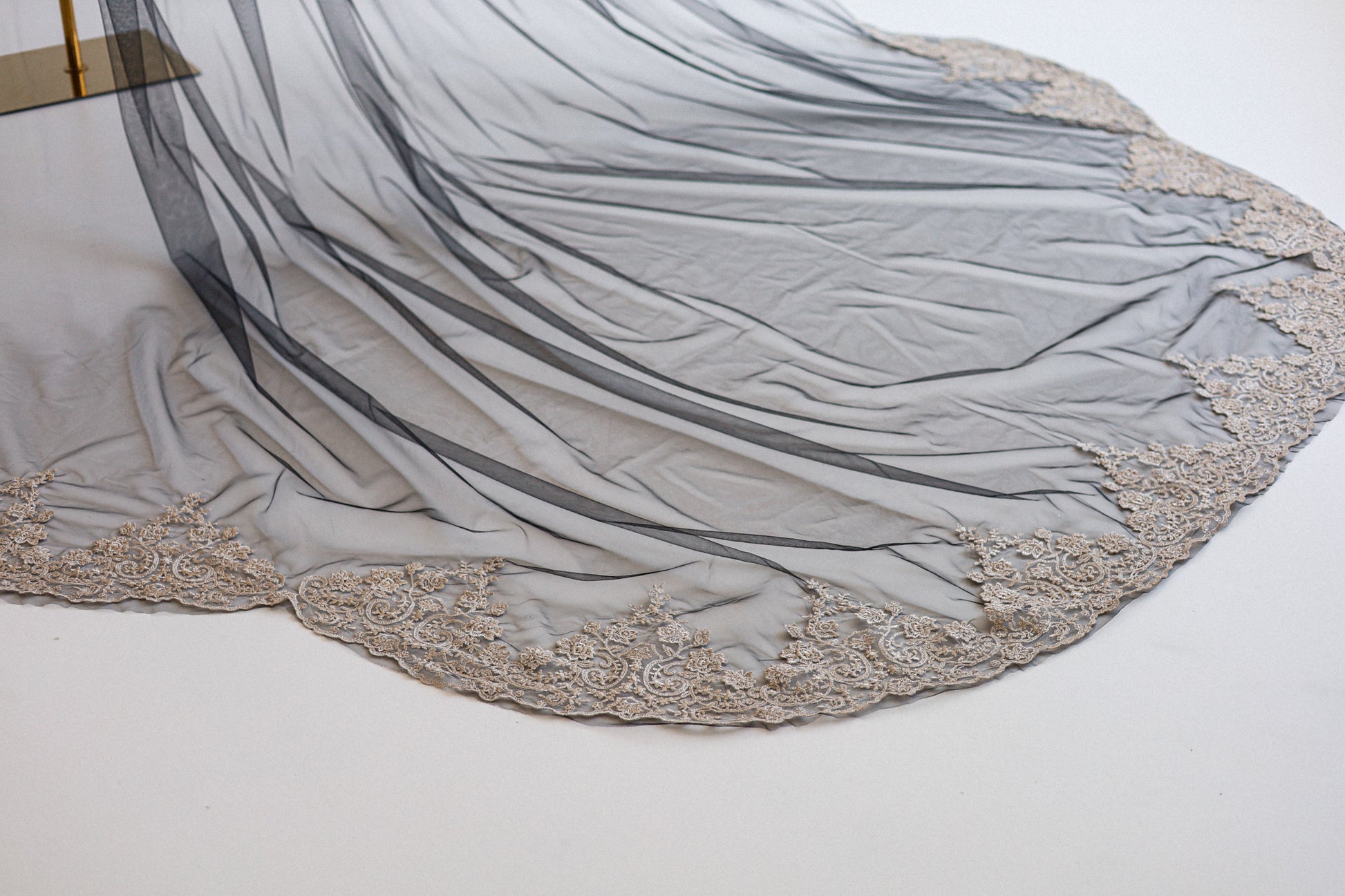 BRIELLE WEDDING VEIL - MariaVeils
