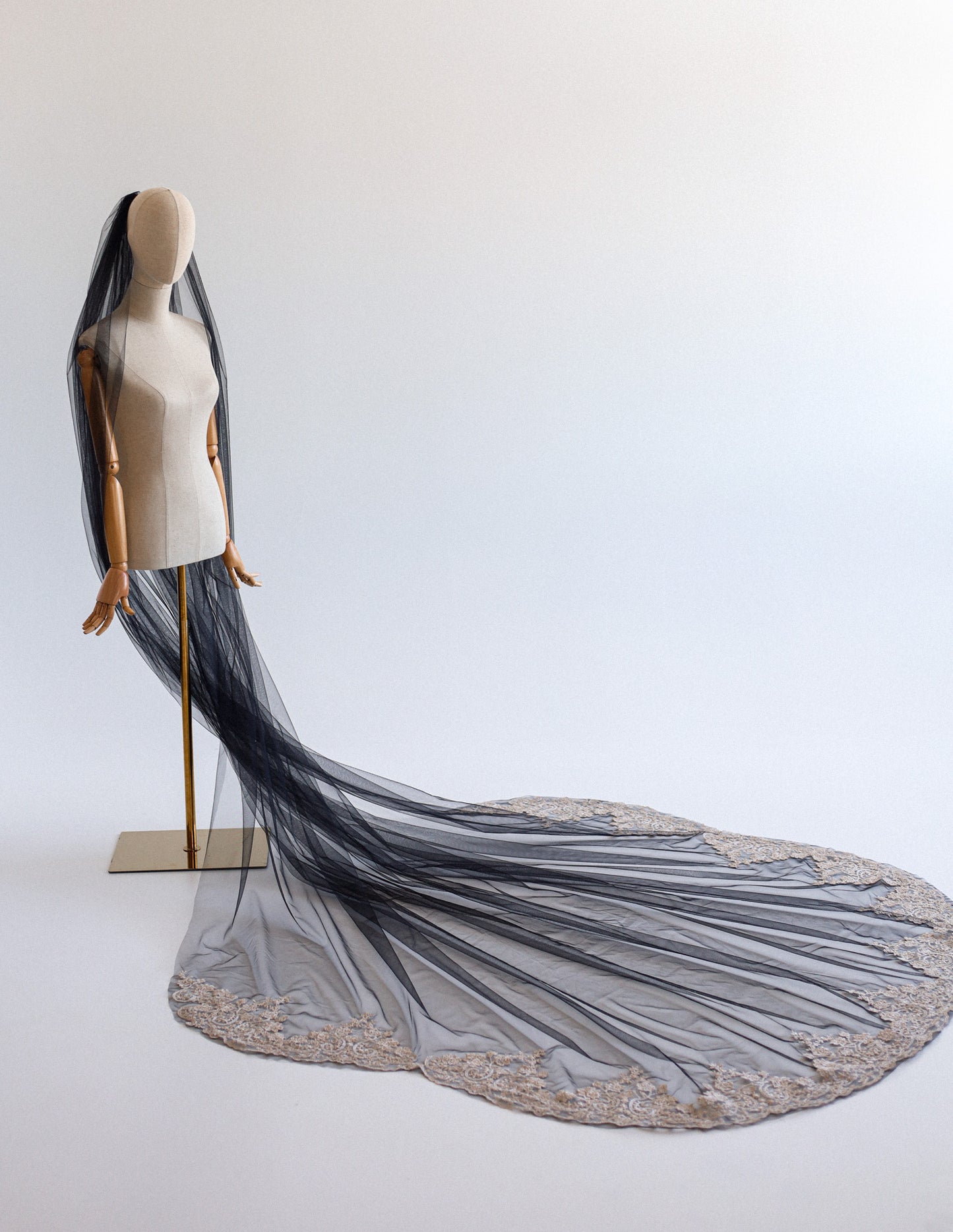 BRIELLE WEDDING VEIL - MariaVeils