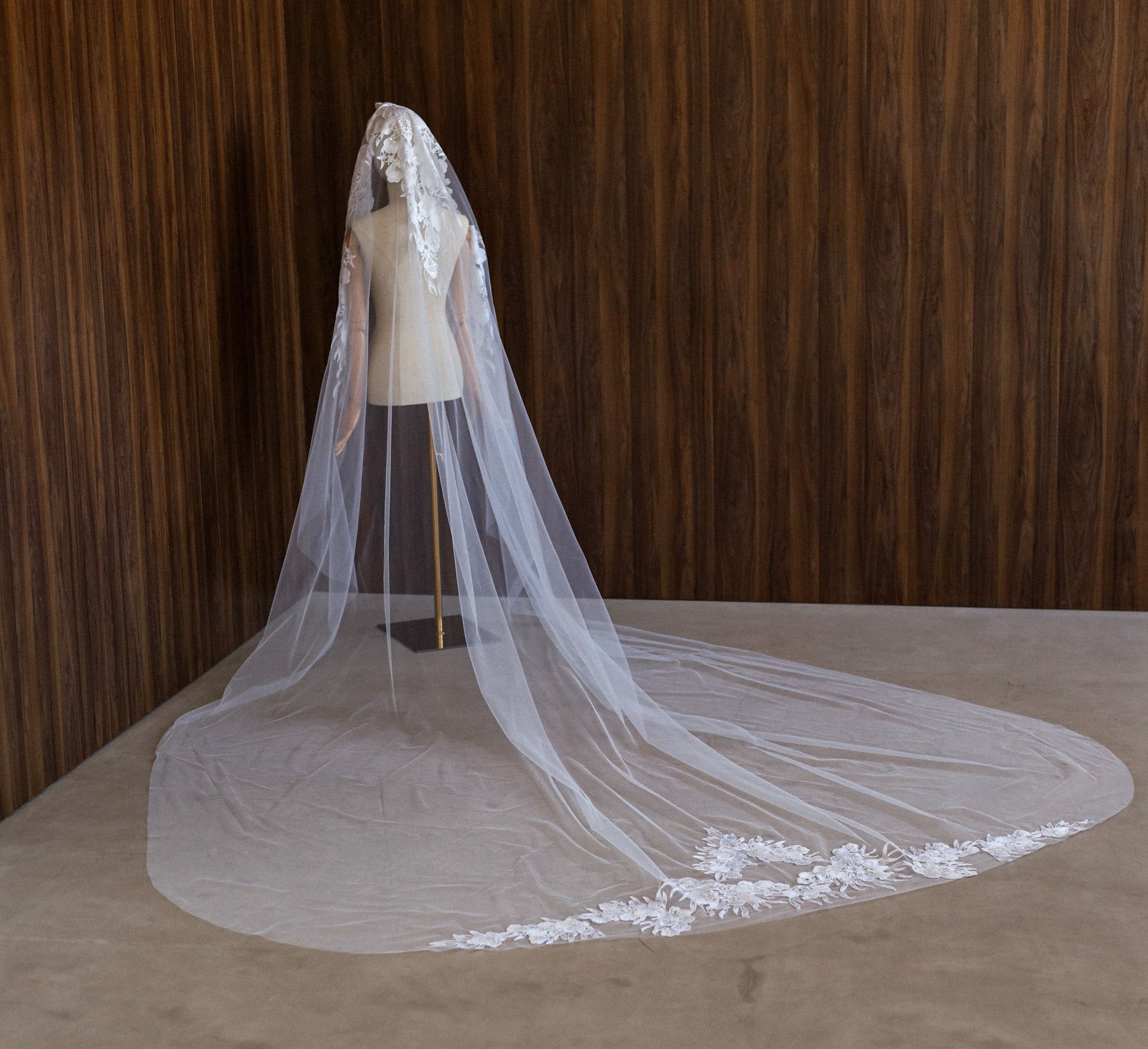BROOKE WEDDING VEIL - MariaVeils