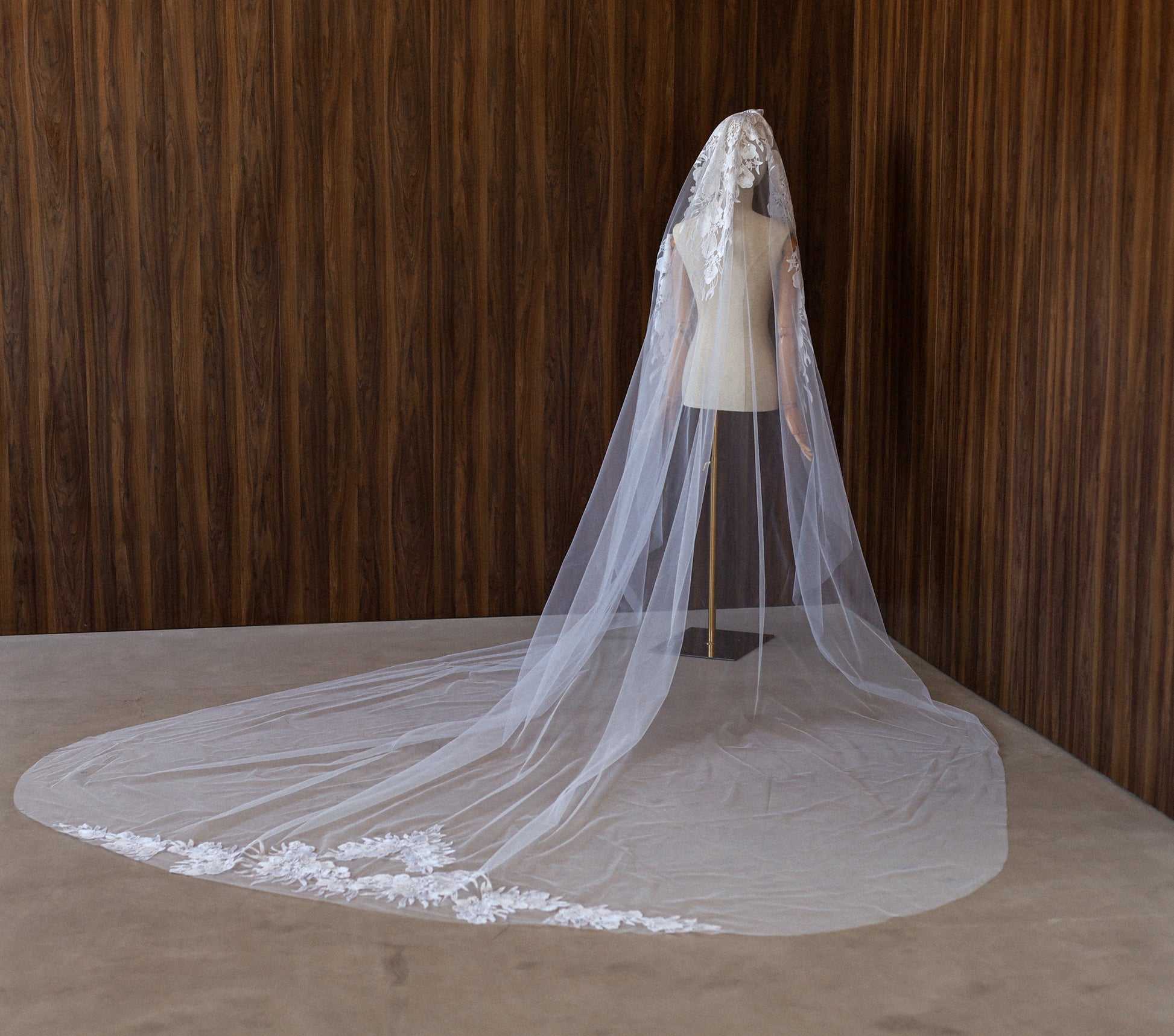 BROOKE WEDDING VEIL - MariaVeils