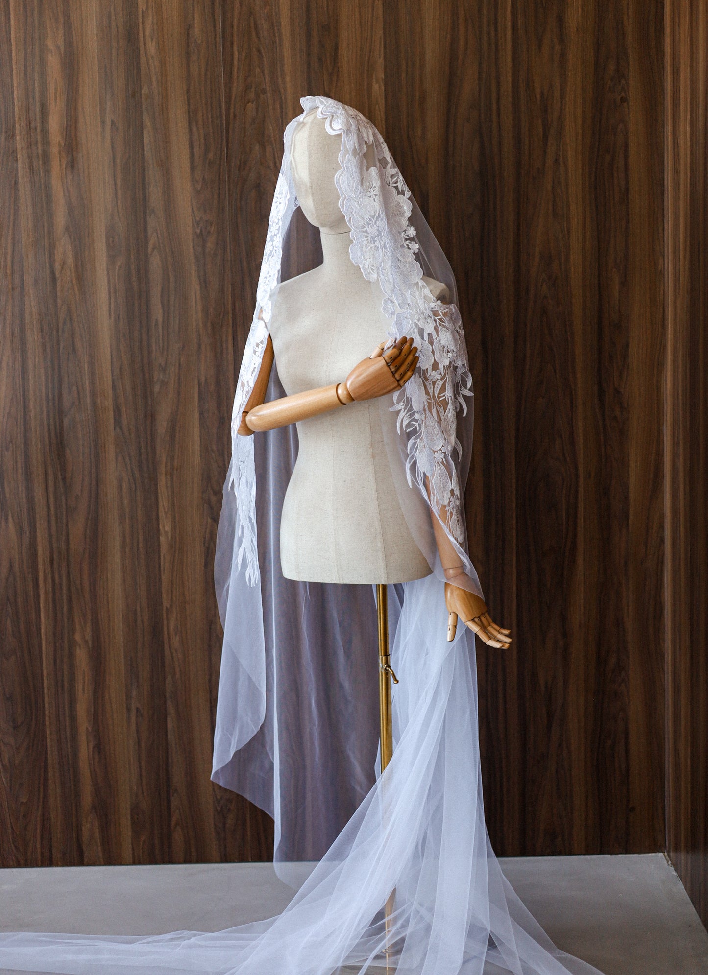 BROOKE WEDDING VEIL - MariaVeils