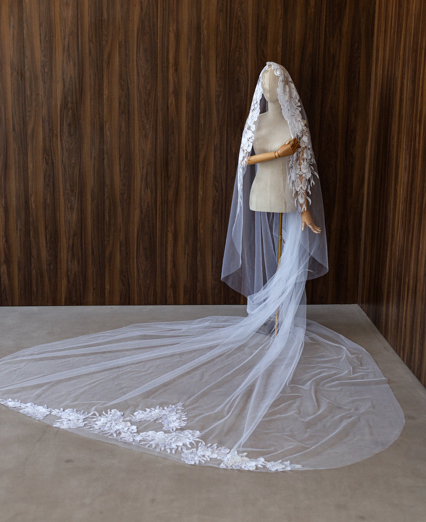 BROOKE WEDDING VEIL - MariaVeils