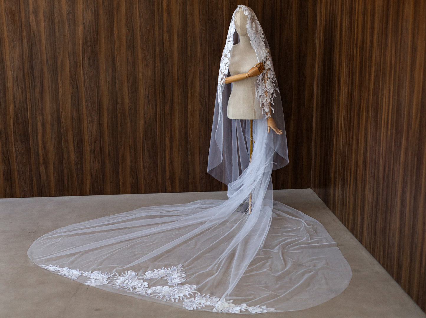 BROOKE WEDDING VEIL - MariaVeils