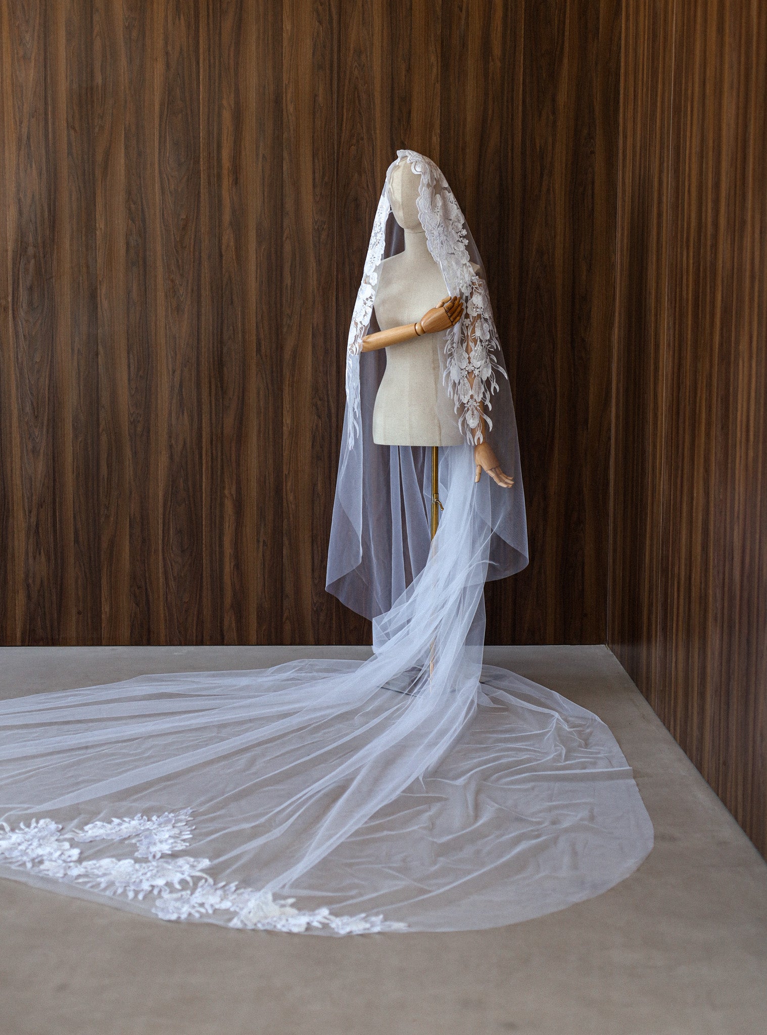 BROOKE WEDDING VEIL - MariaVeils