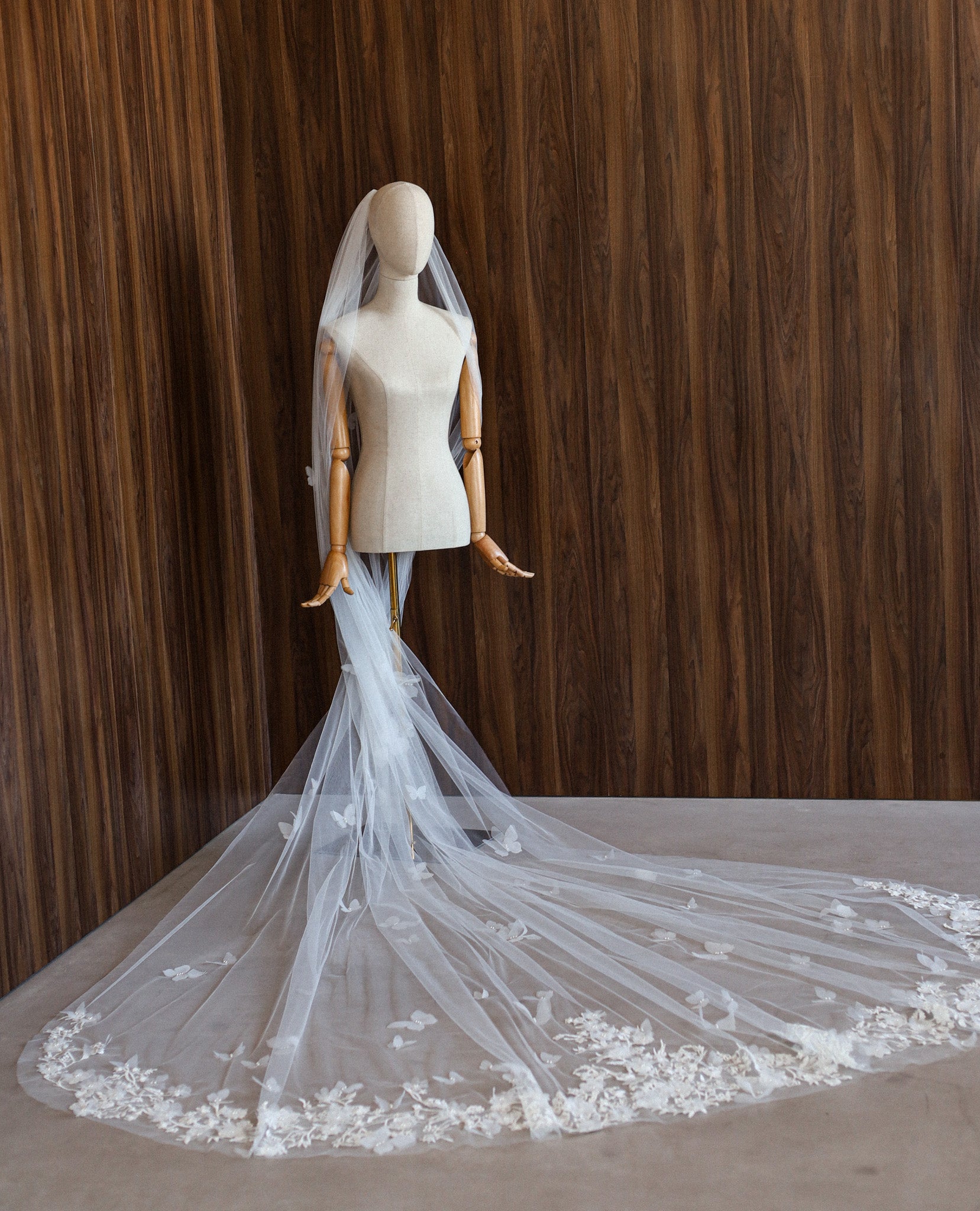 CECILIA WEDDING VEIL - MariaVeils