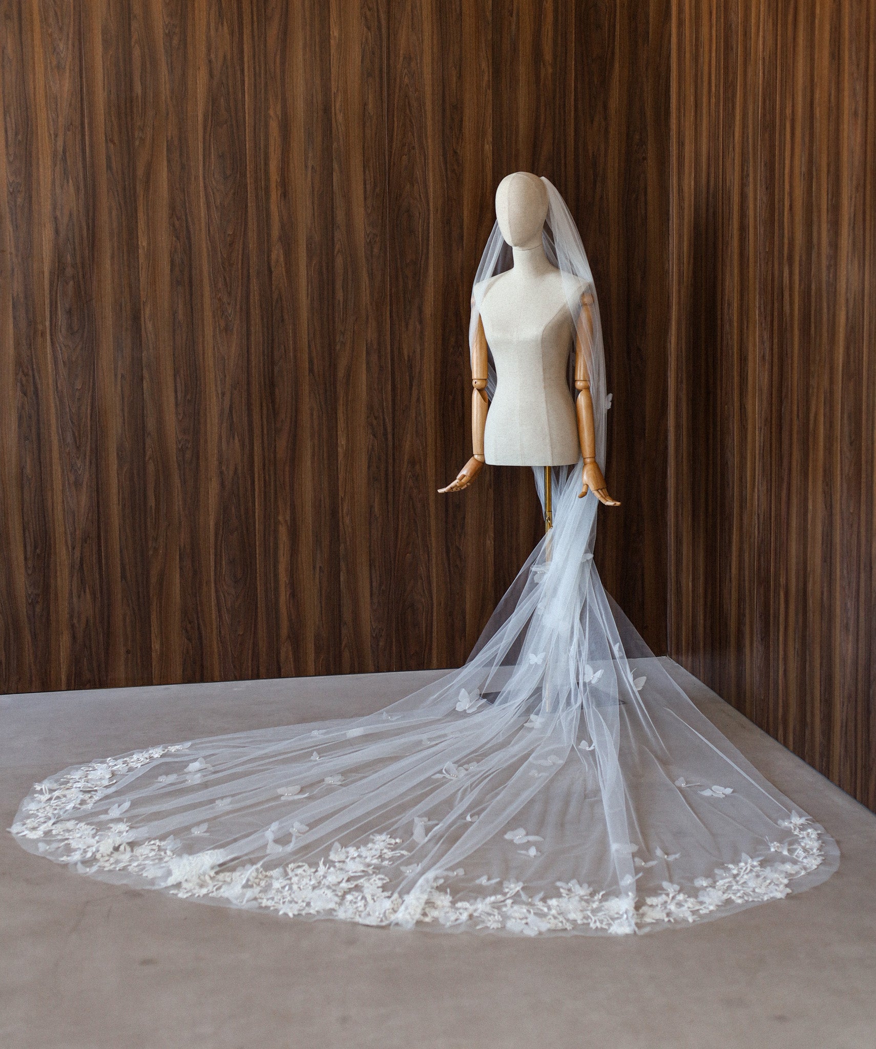 CECILIA WEDDING VEIL - MariaVeils