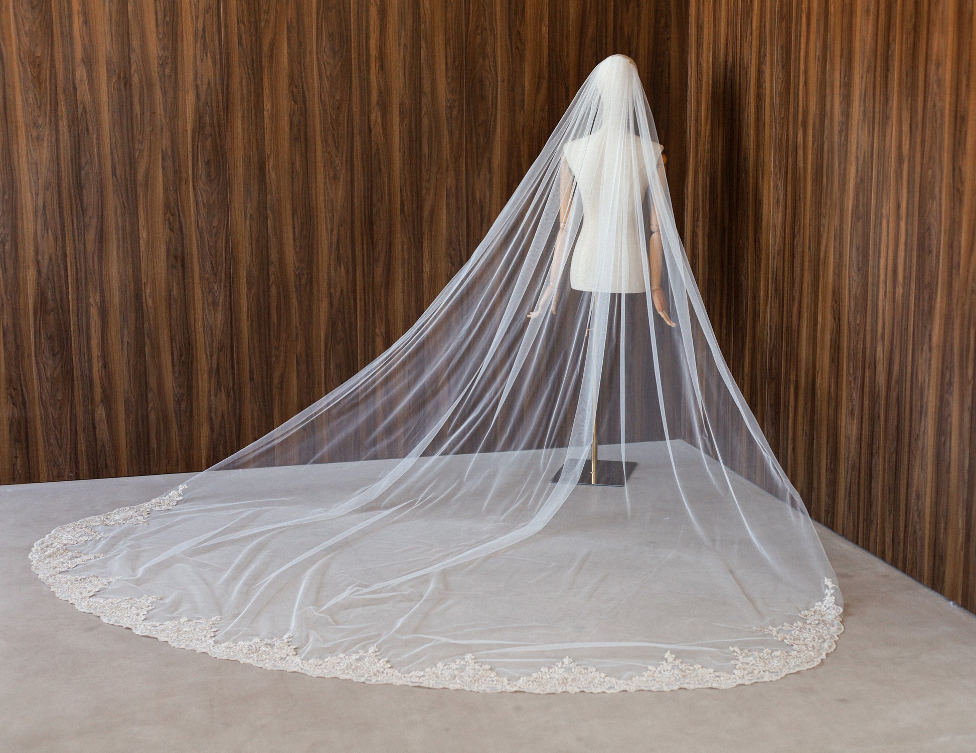 DIANA WEDDING VEIL - MariaVeils