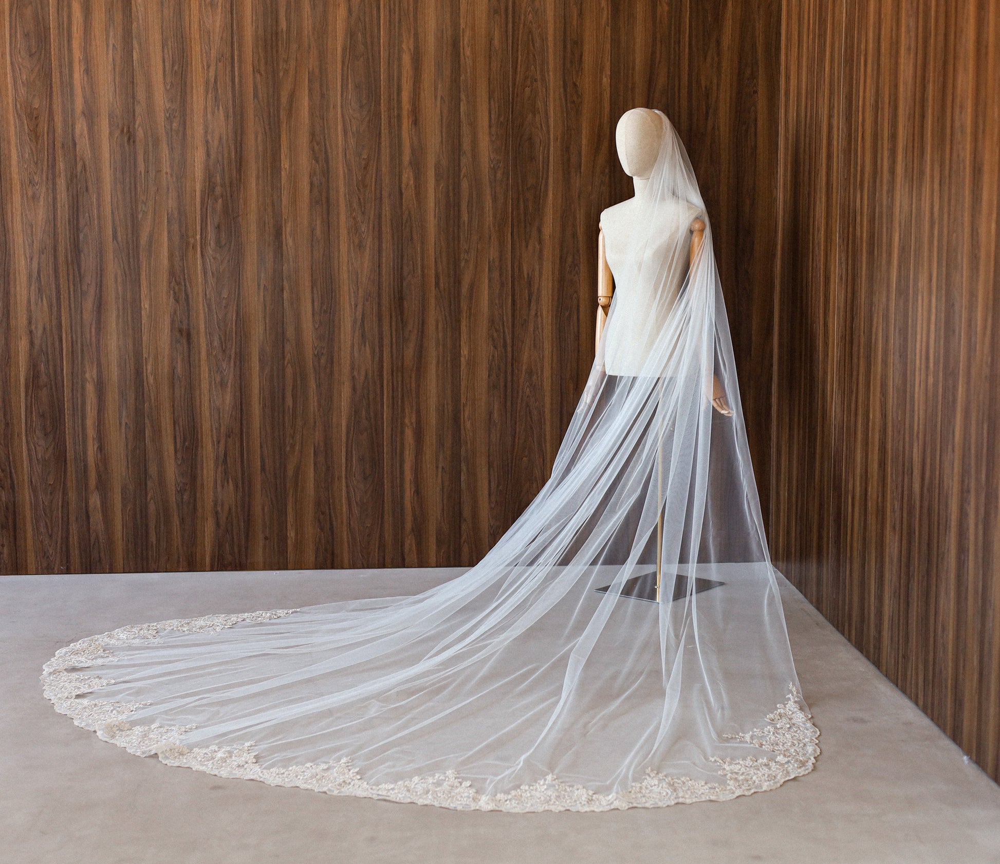 DIANA WEDDING VEIL - MariaVeils