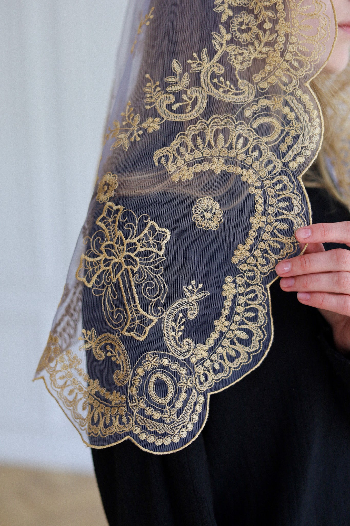 GOLD & PURPLE VEIL