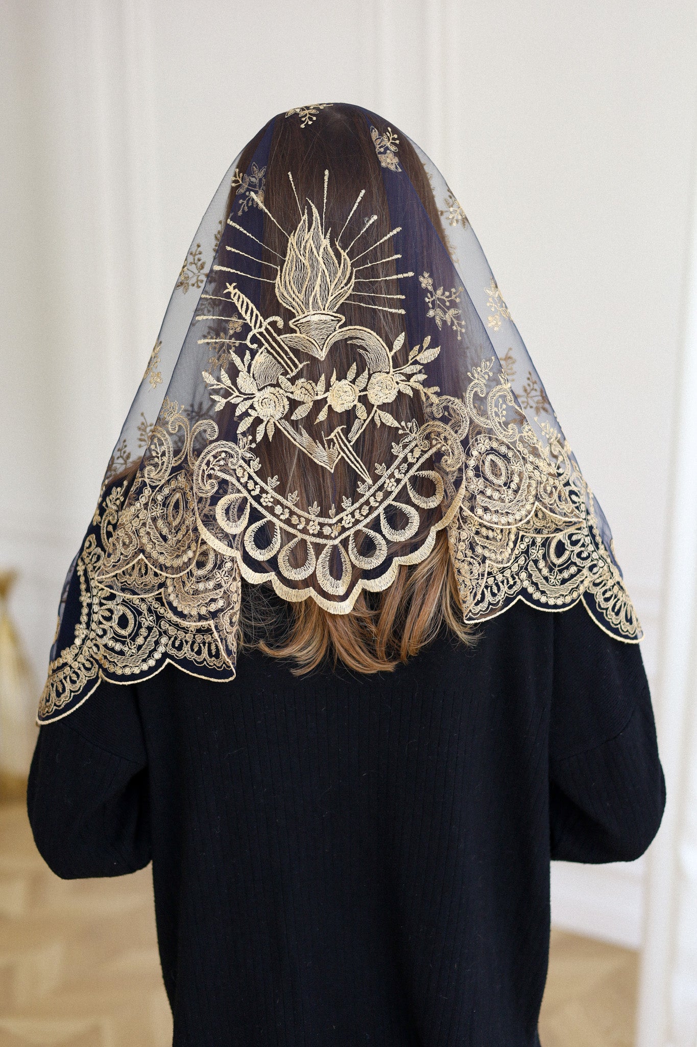 BLUE NEW VEIL
