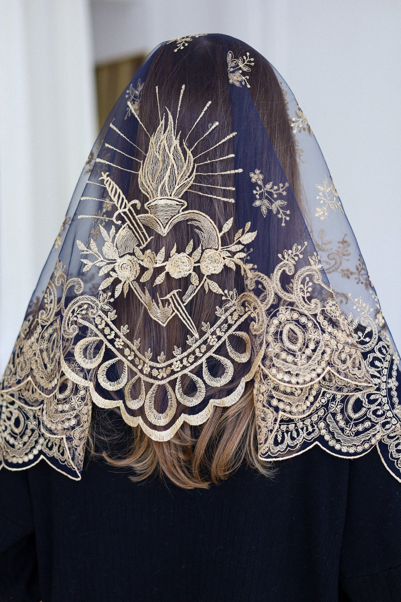 BLUE NEW VEIL