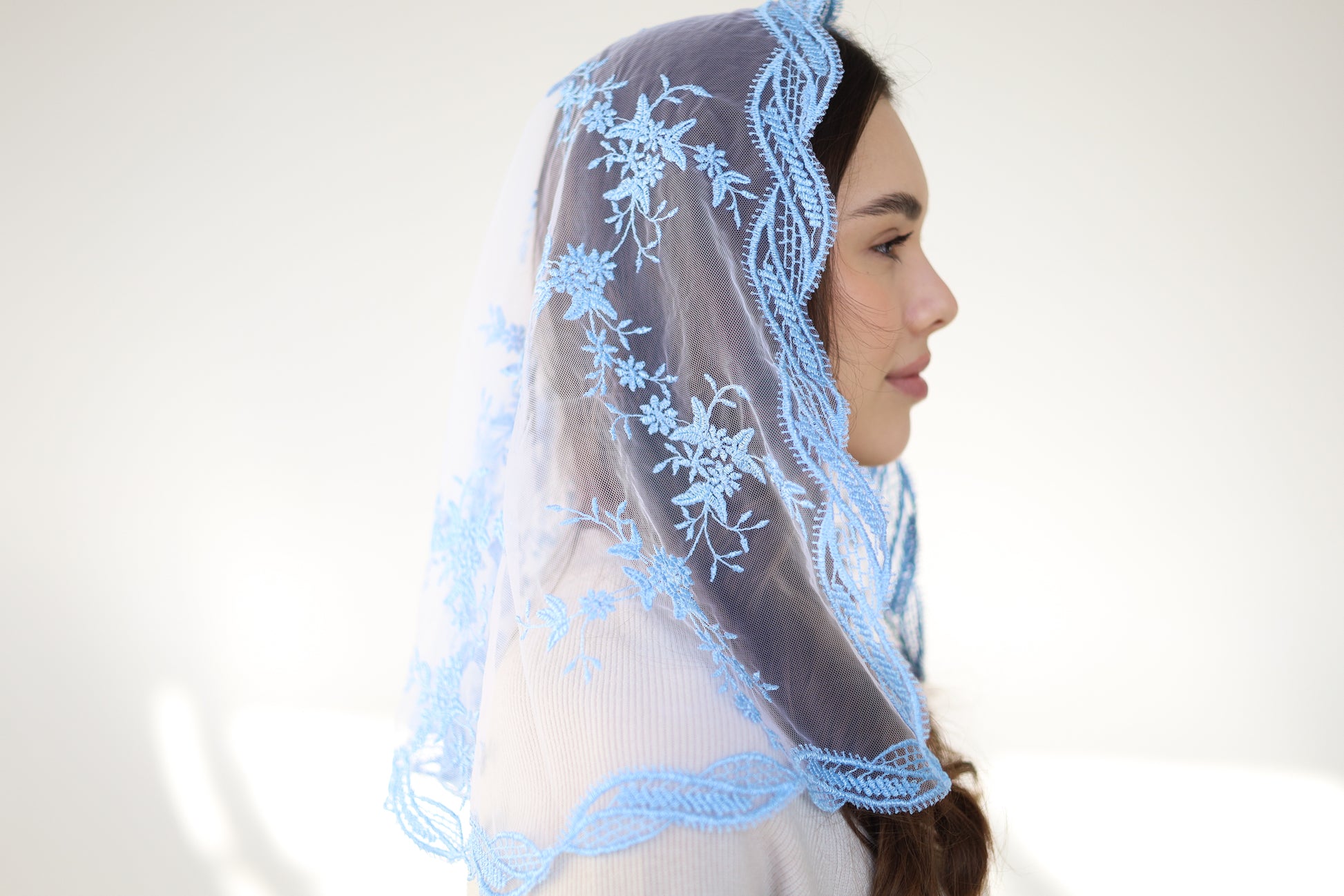 LIGHT BLUE MANTILLA - MariaVeils