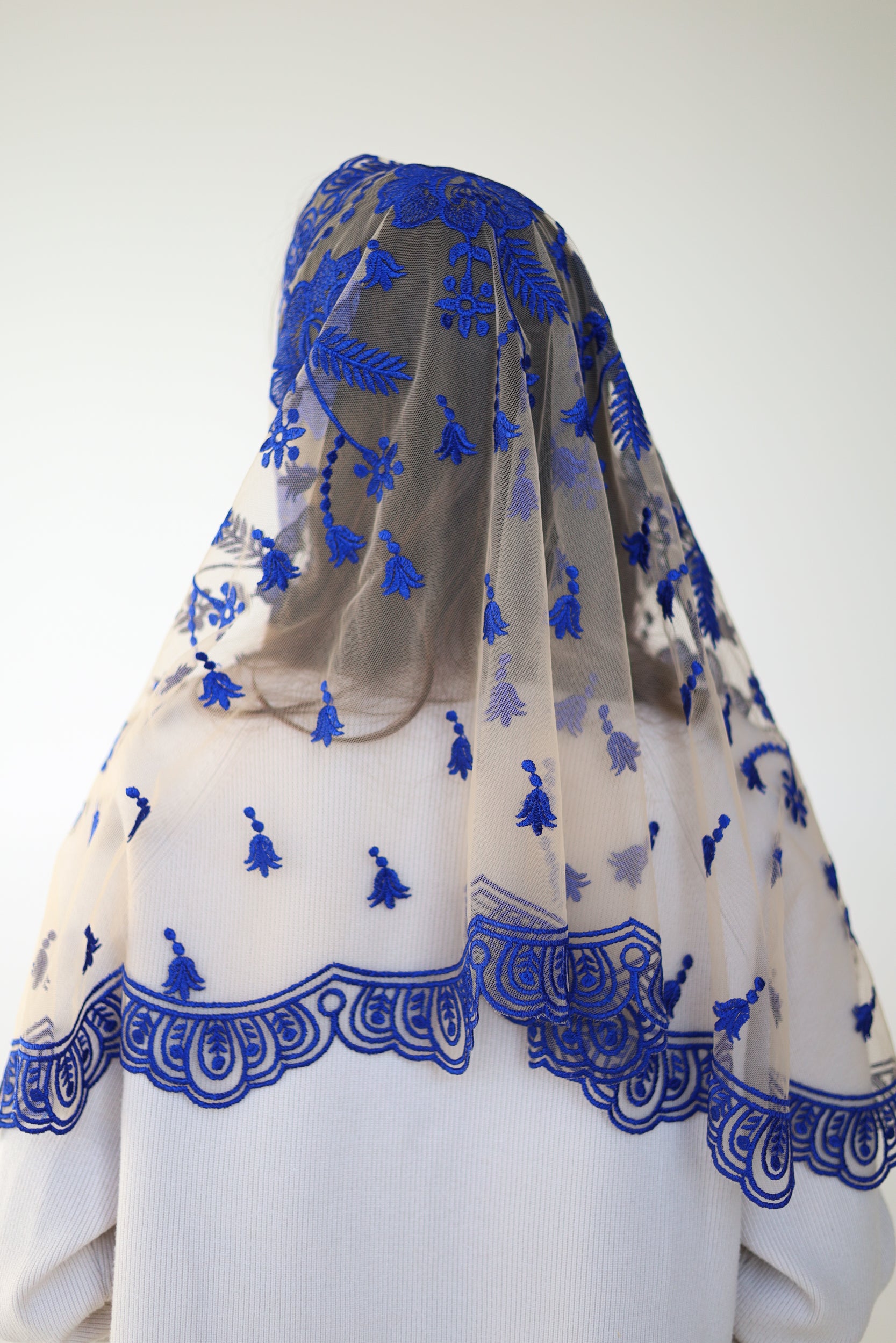 LONG VEIL WITH BLUE FLOWERS - MariaVeils