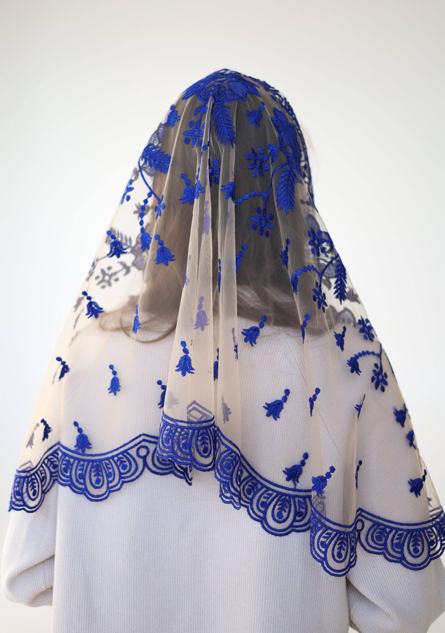 LONG VEIL WITH BLUE FLOWERS - MariaVeils
