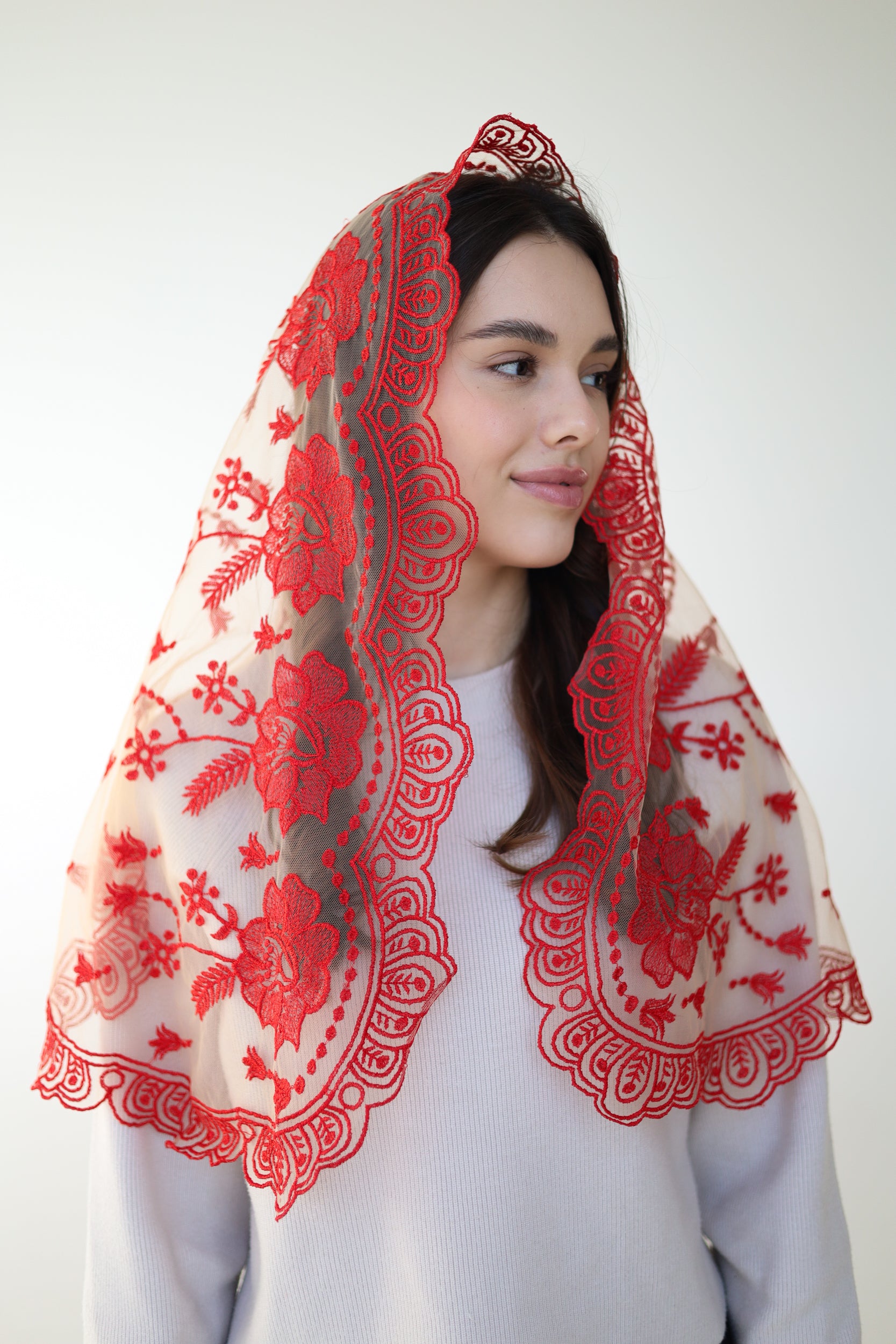 RED FLORAL MANTILLA - MariaVeils