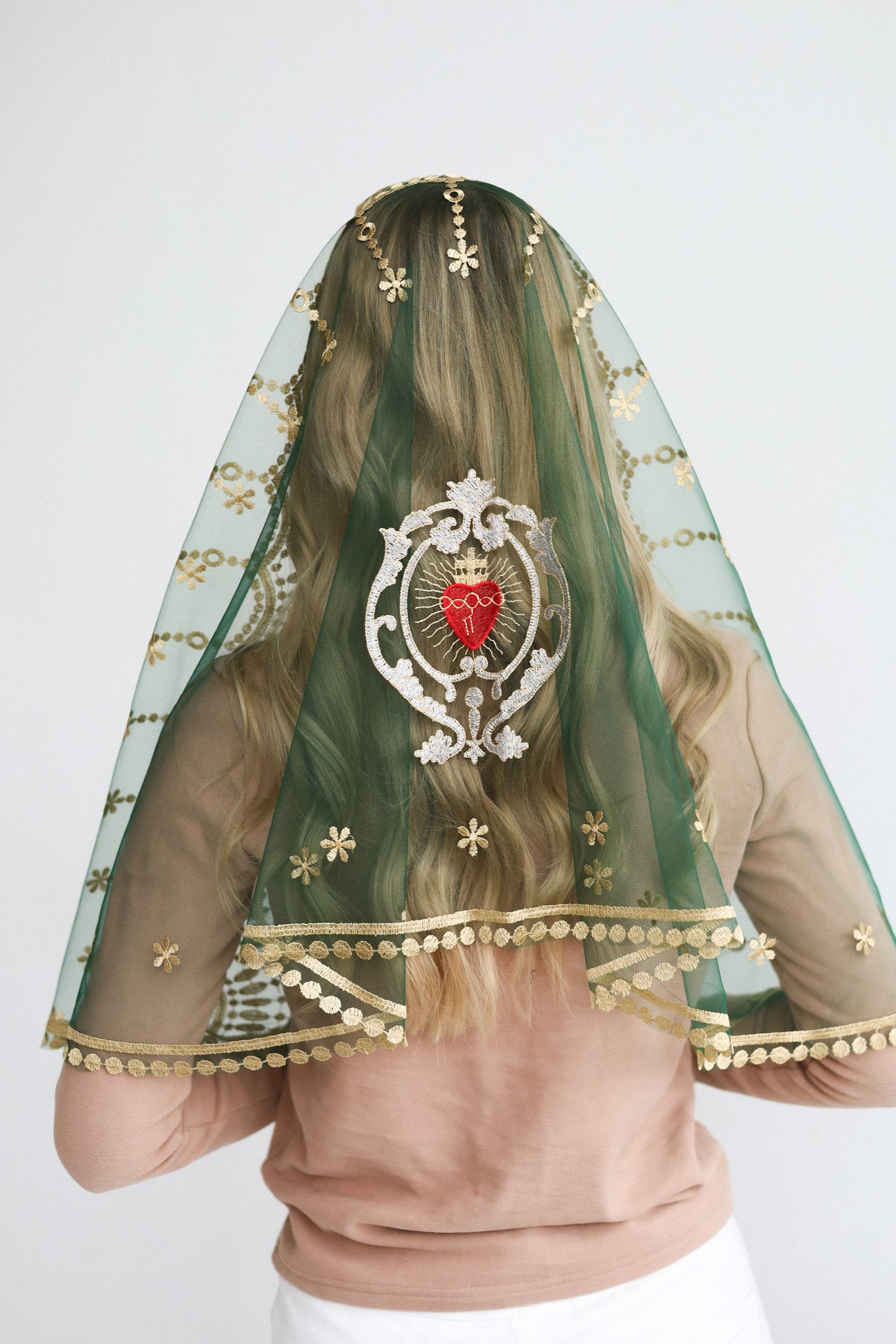 PURPLE VEIL WITH HEART EMBROIDERY