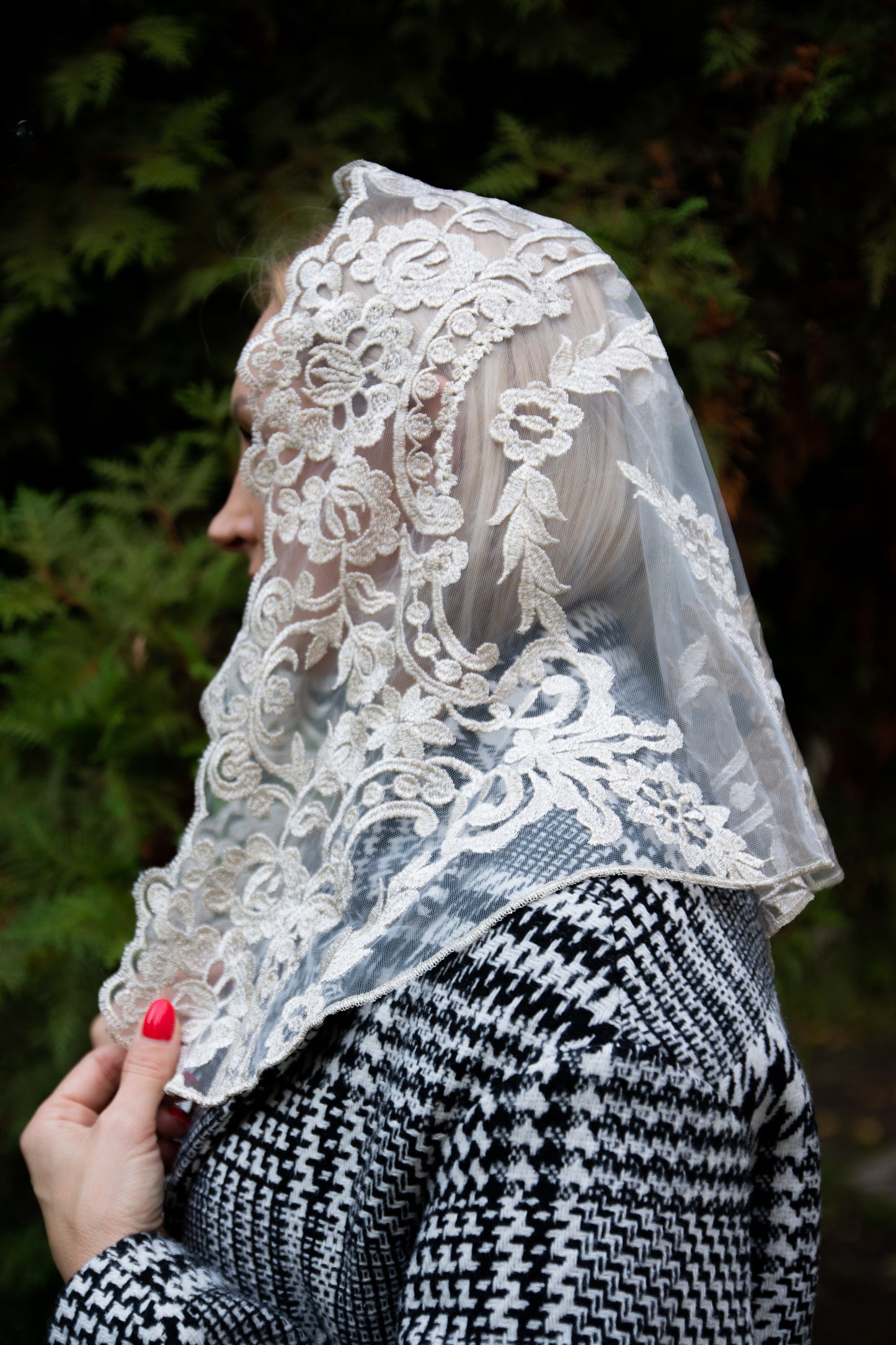 New! Ivory Mantilla - MariaVeils