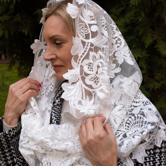 NEW!! Floral Infinity Mantilla - MariaVeils